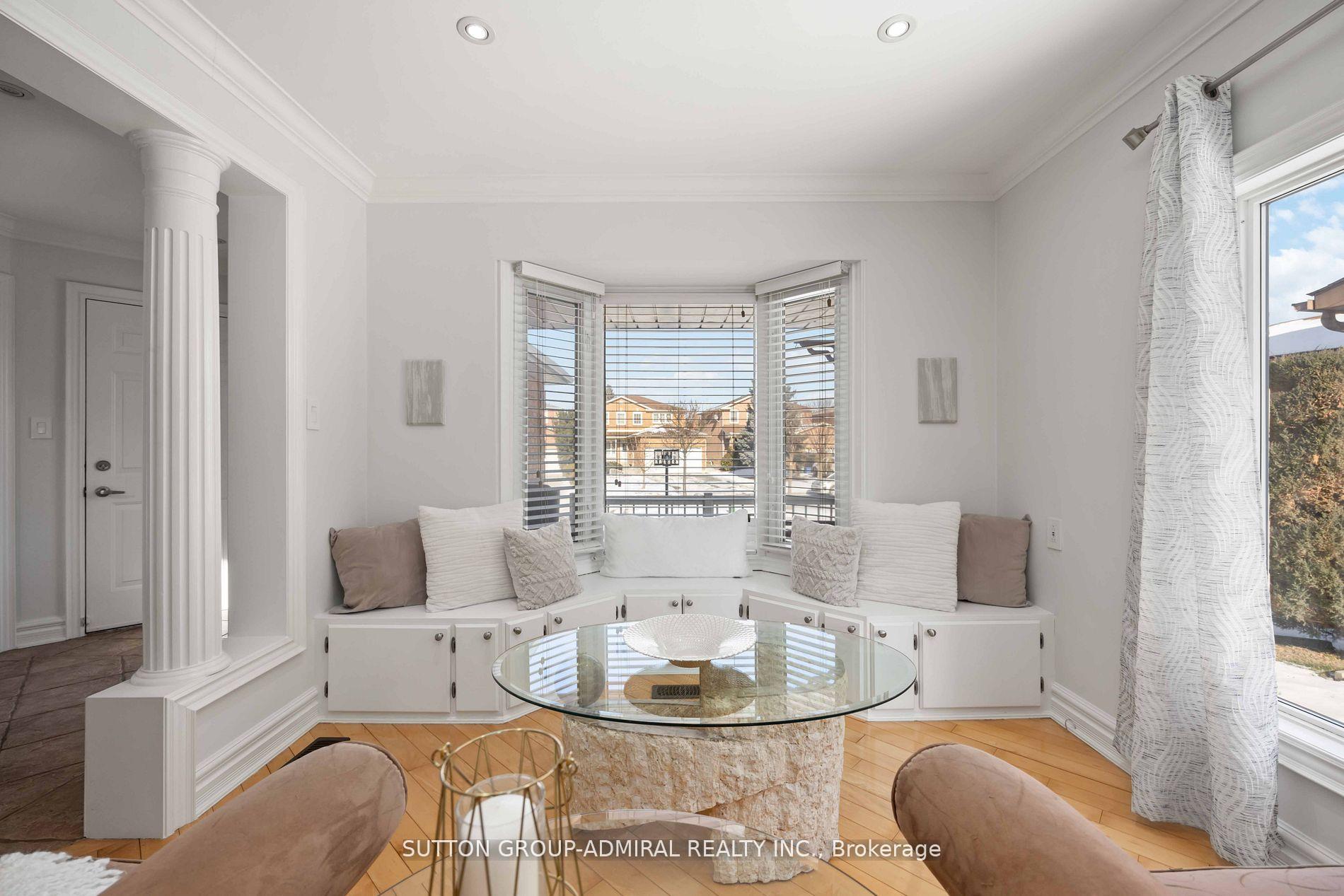 Photo 5 of 5 Ardwell Crescent, Vaughan, Maple — HOMEH