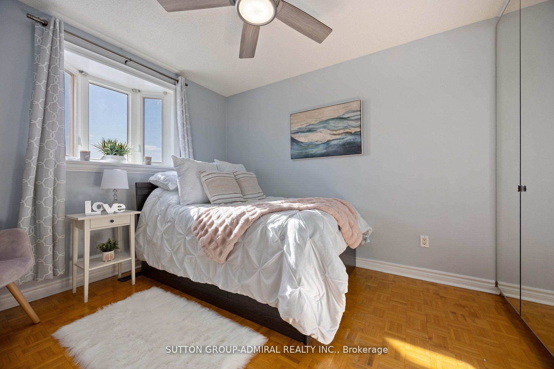Photo 26 of 5 Ardwell Crescent, Vaughan, Maple — HOMEH