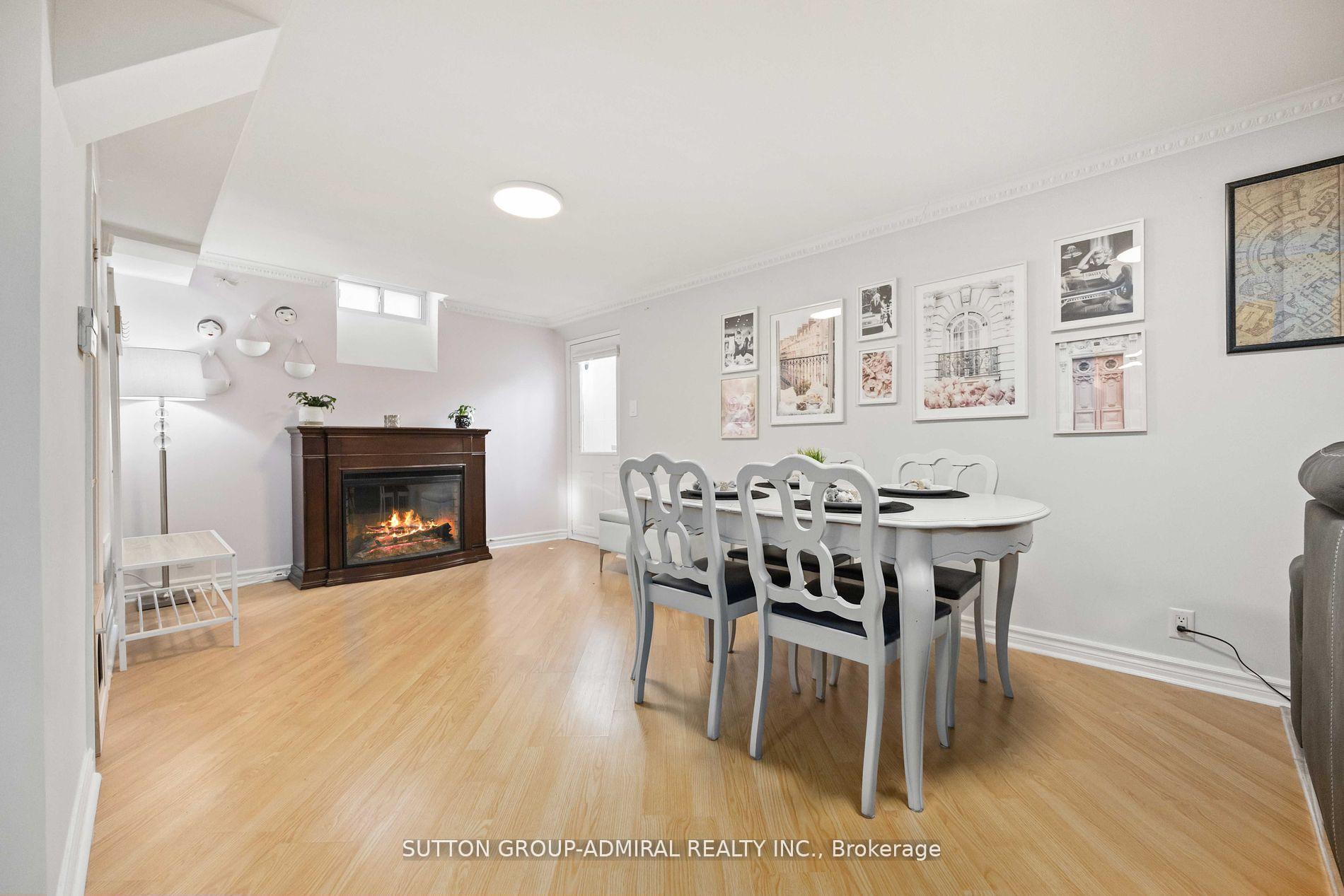 Photo 32 of 5 Ardwell Crescent, Vaughan, Maple — HOMEH