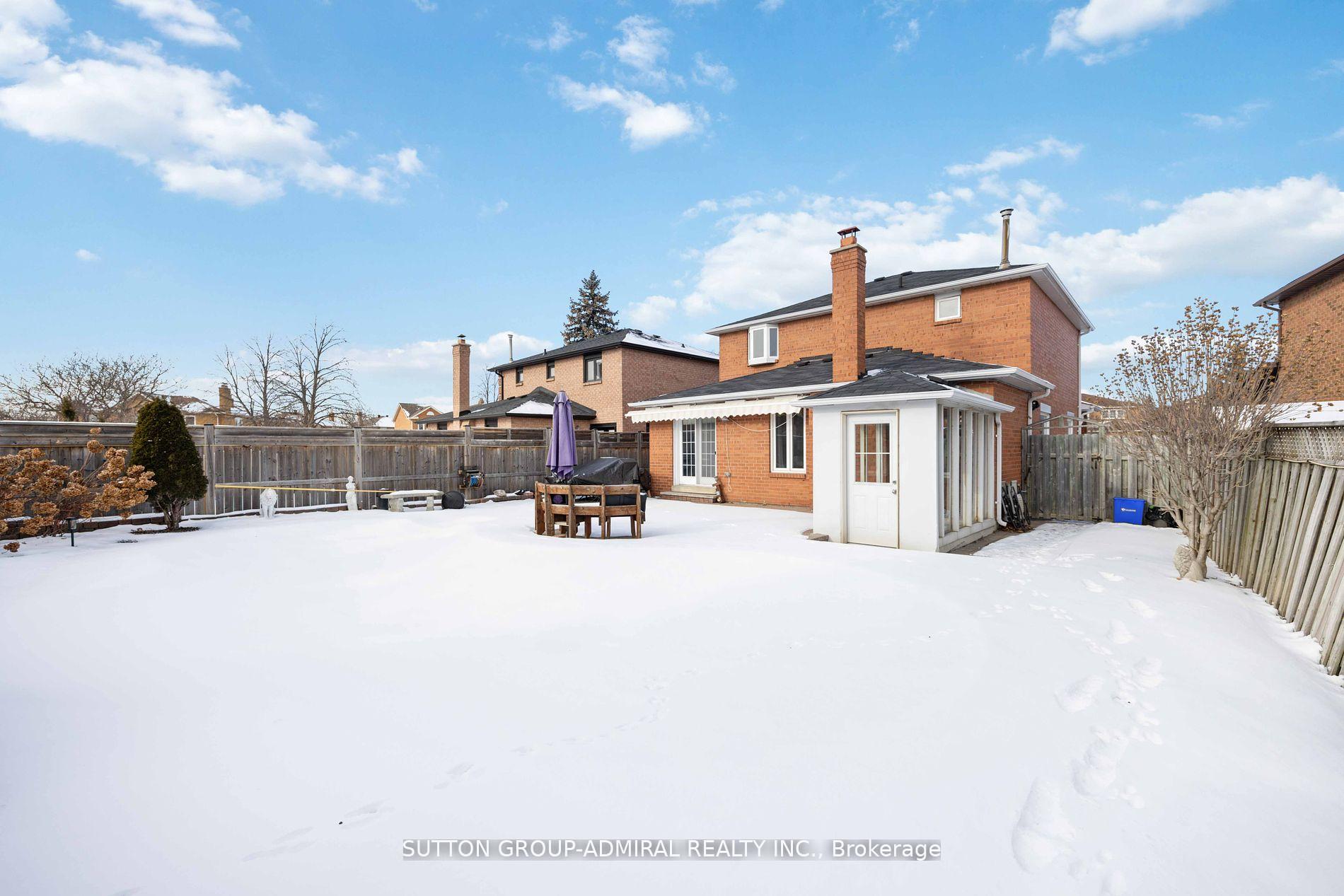 Photo 31 of 5 Ardwell Crescent, Vaughan, Maple — HOMEH