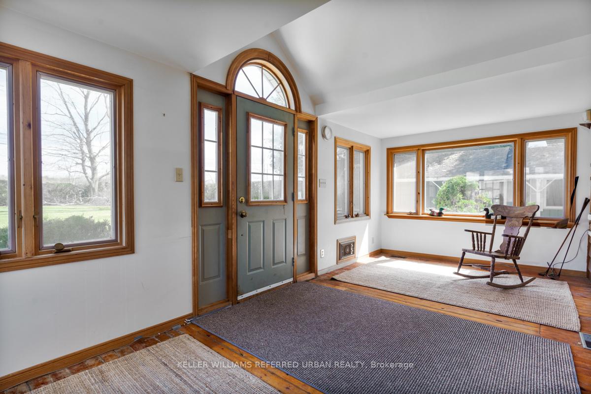 Photo 5 of 26950 Cedarhurst Beach Road, Brock, Beaverton — HOMEH
