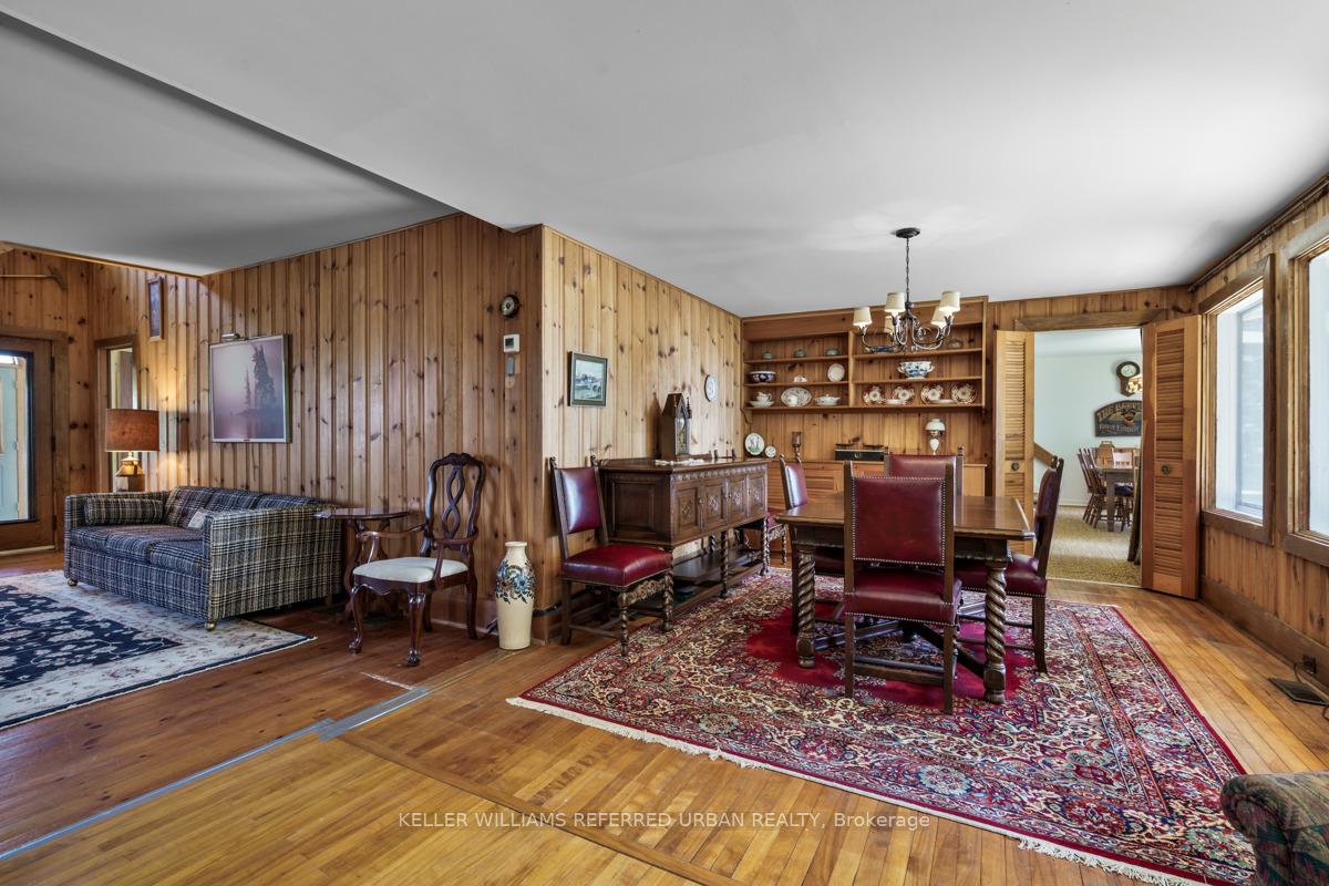 Photo 3 of 26950 Cedarhurst Beach Road, Brock, Beaverton — HOMEH