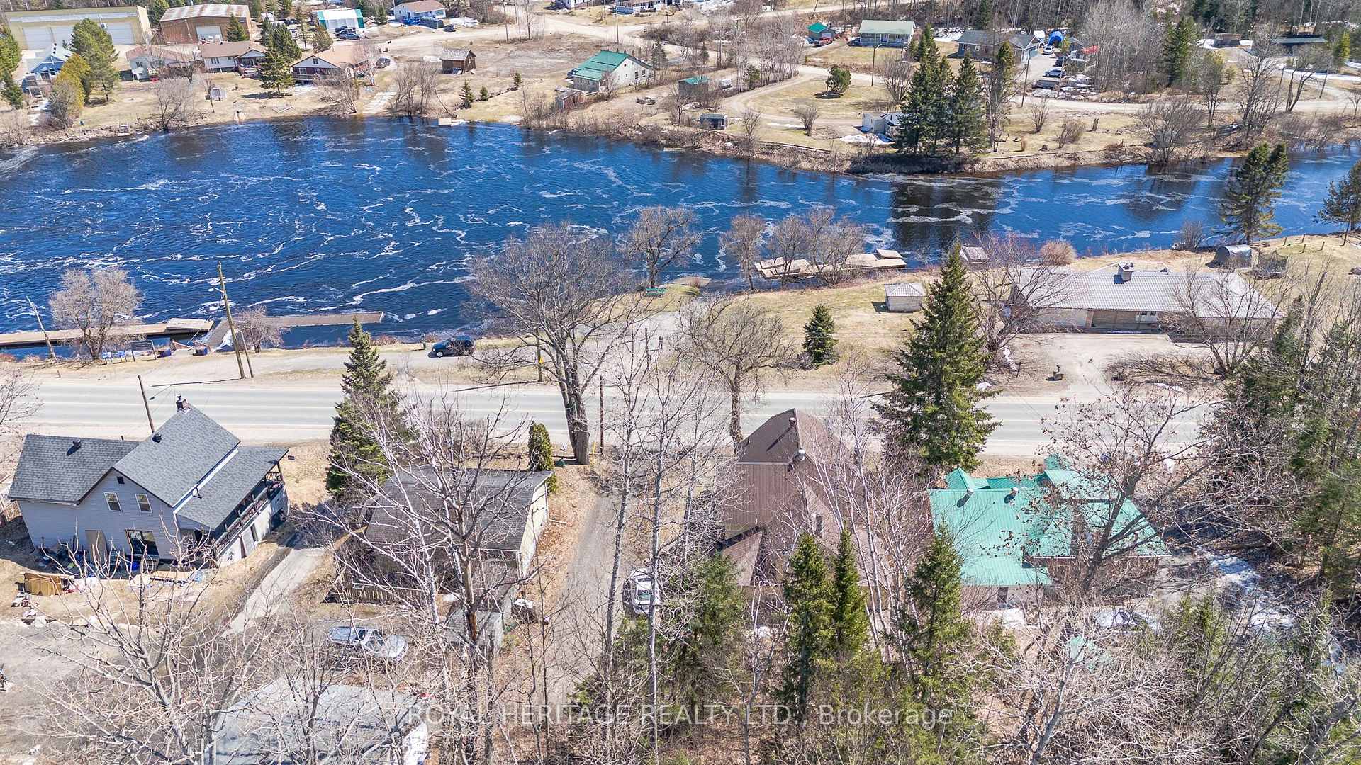 Photo 8 of 131 Ryerson Crescent, Burk's Falls — HOMEH