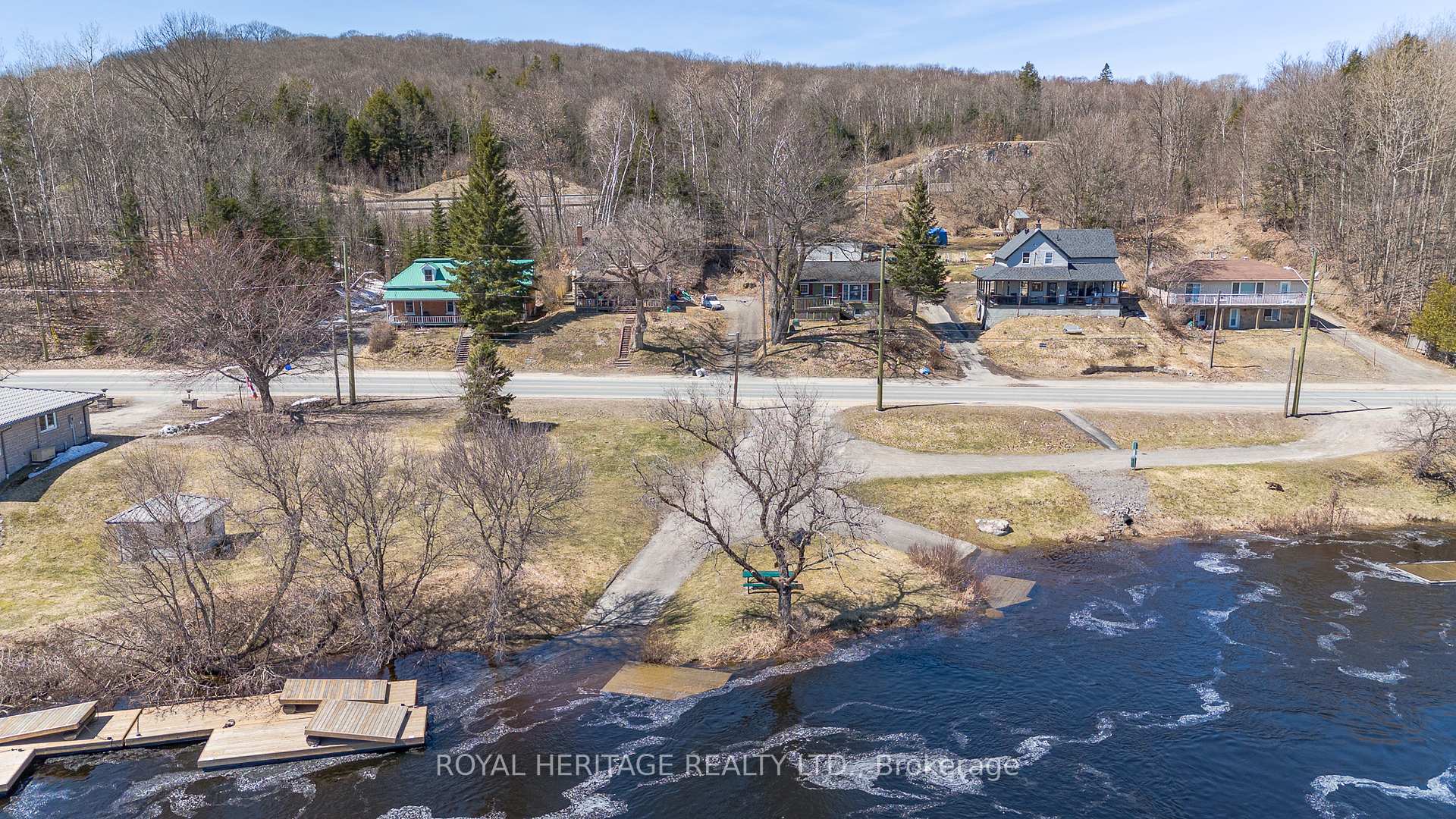 Photo 11 of 131 Ryerson Crescent, Burk's Falls — HOMEH