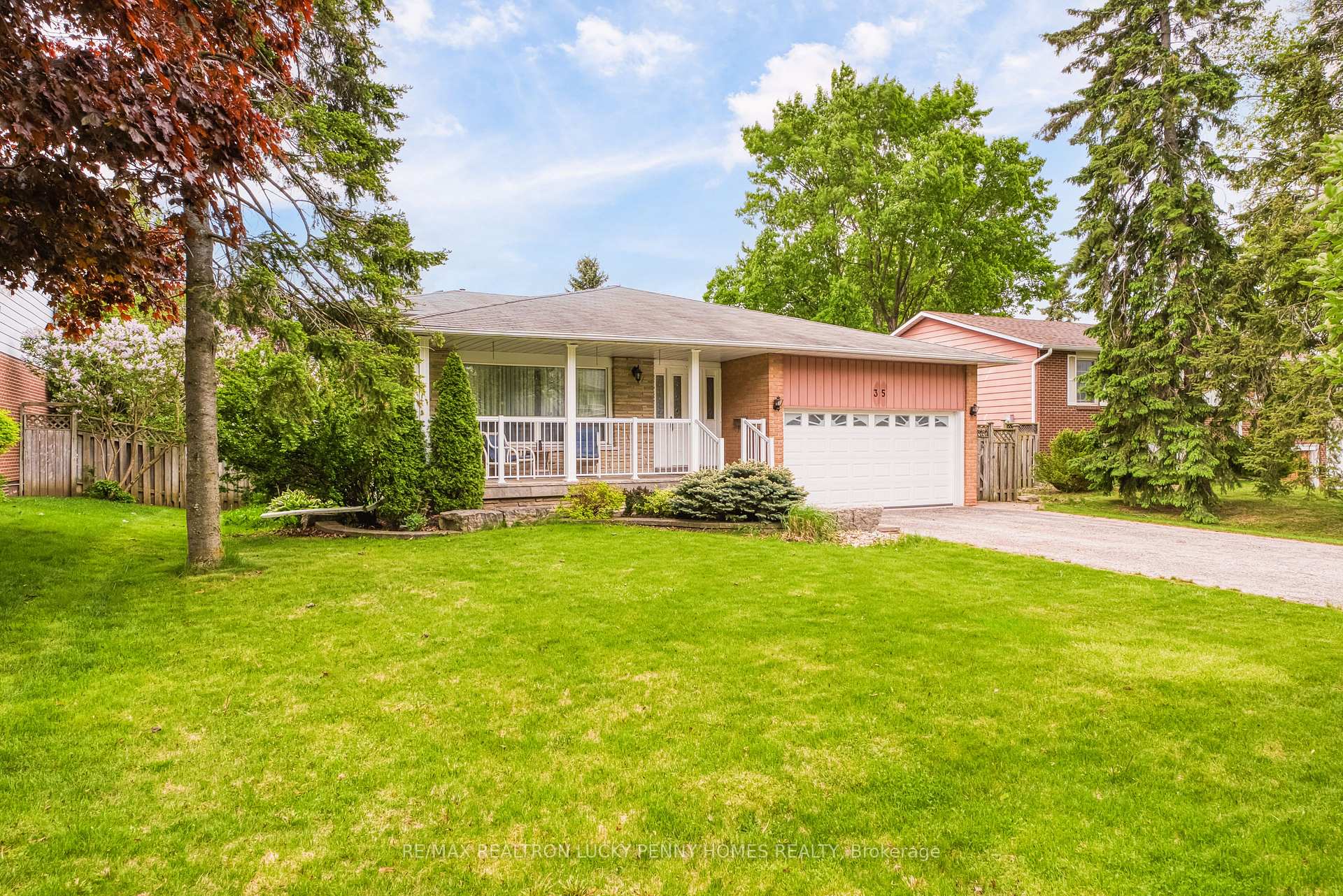 Photo 35 of 35 Captain Rolph Boulevard, Markham, Markham Village — HOMEH