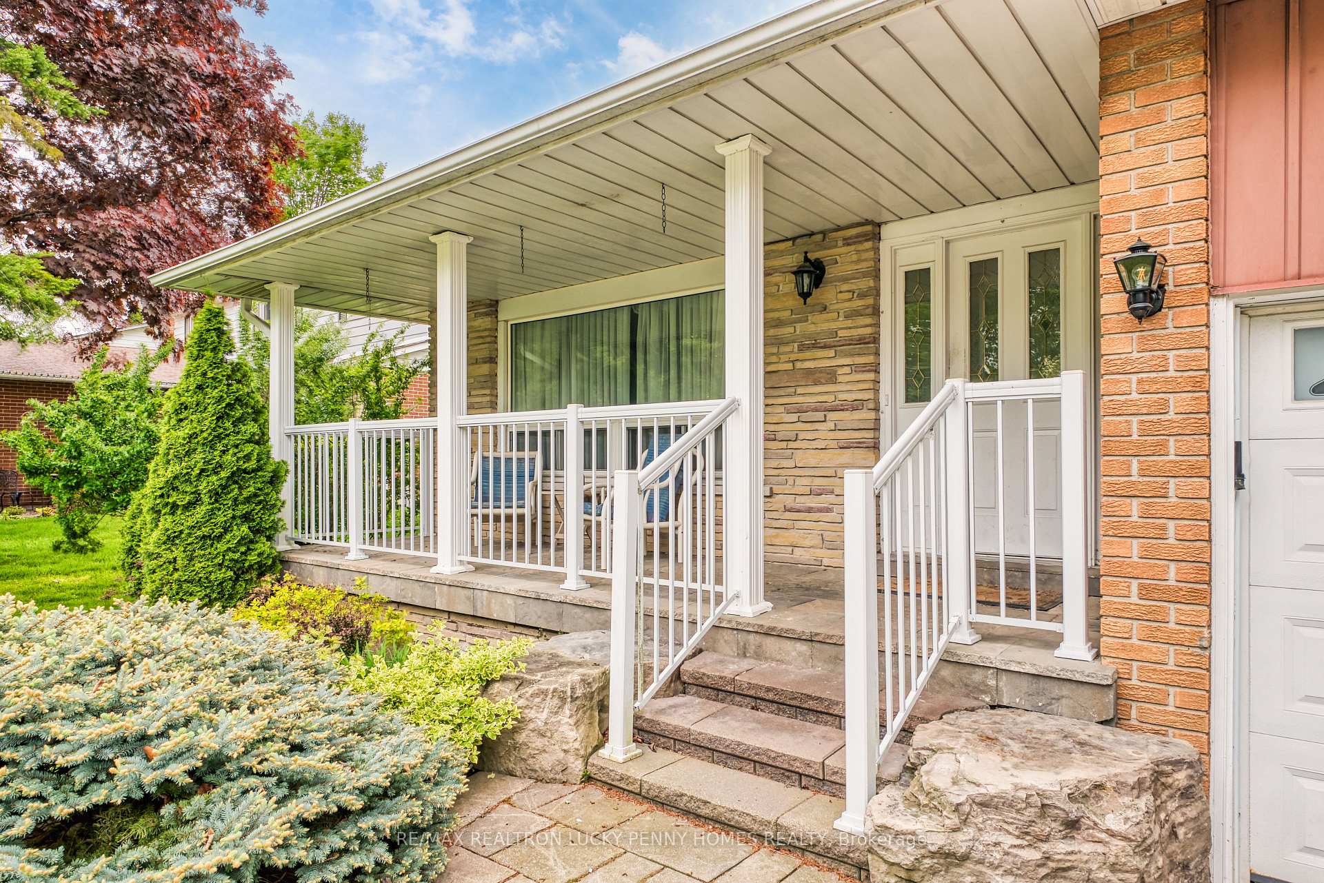 Photo 20 of 35 Captain Rolph Boulevard, Markham, Markham Village — HOMEH