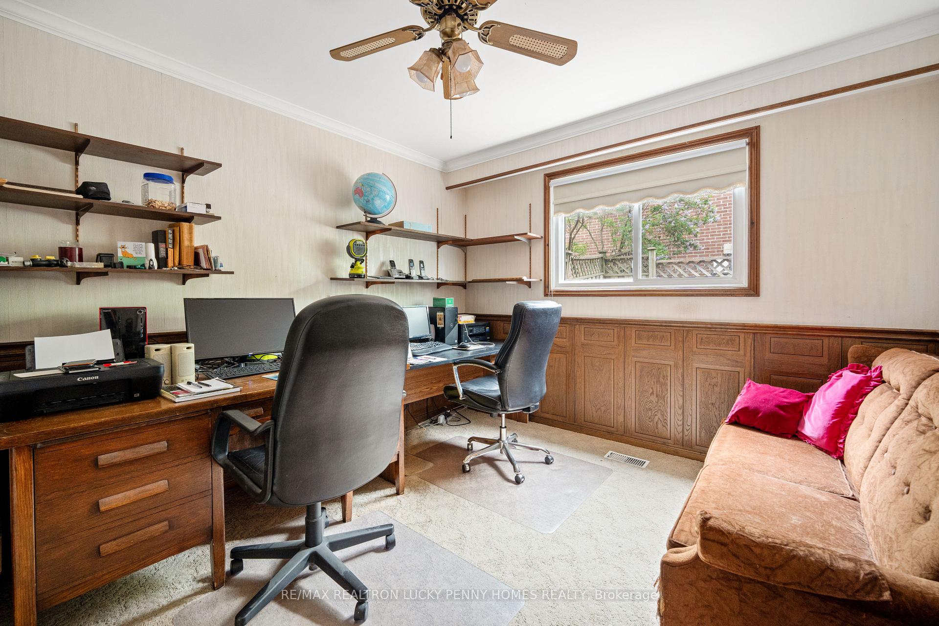 Photo 39 of 35 Captain Rolph Boulevard, Markham, Markham Village — HOMEH