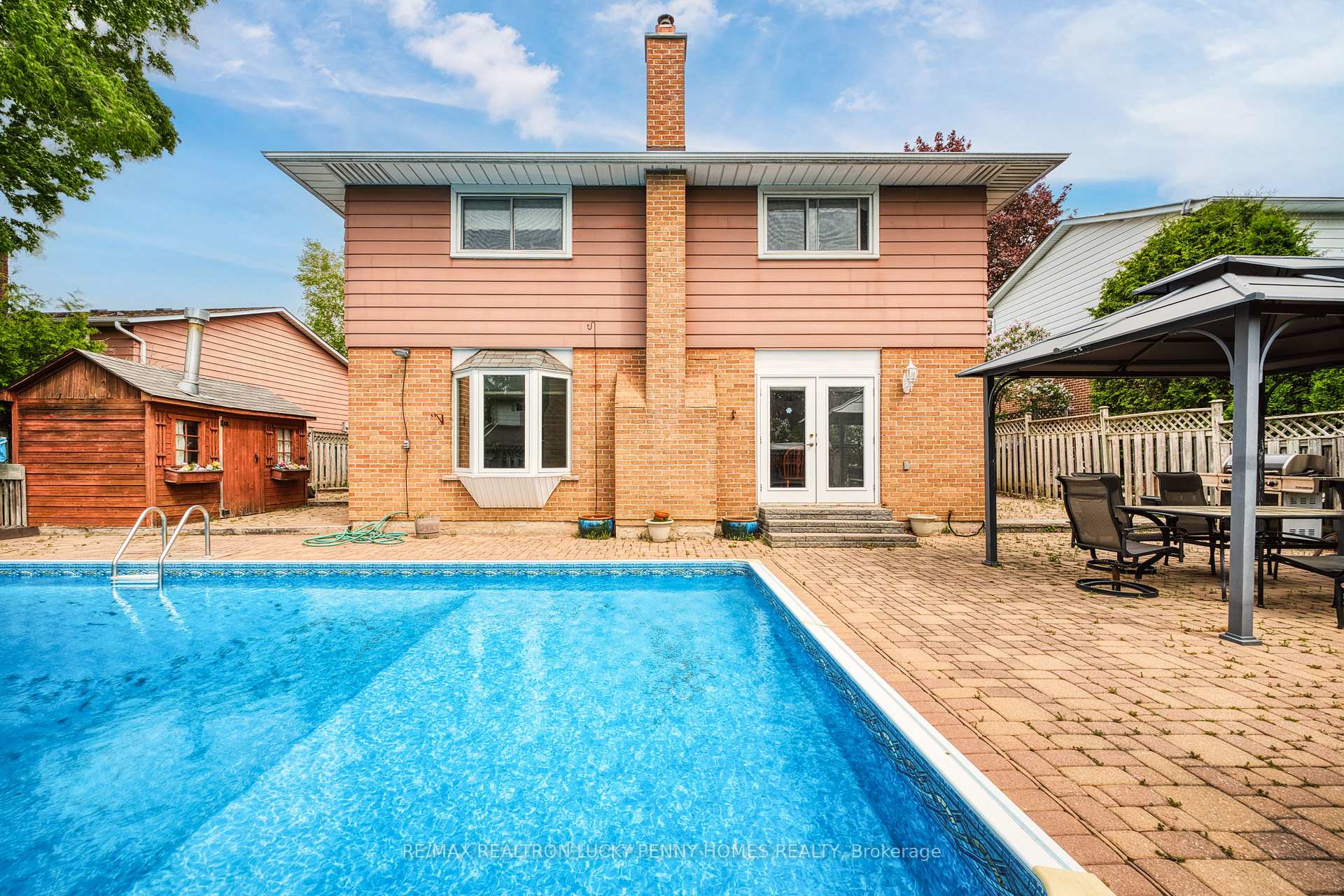 Photo 38 of 35 Captain Rolph Boulevard, Markham, Markham Village — HOMEH