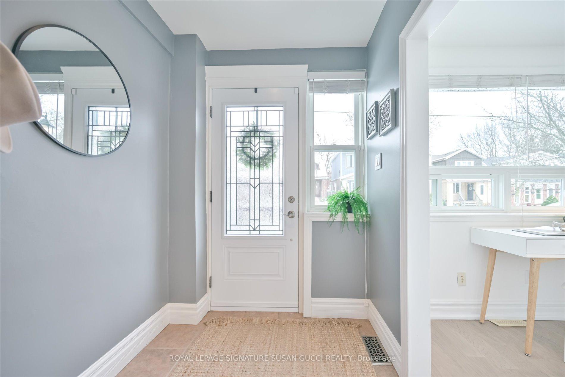 Photo 4 of 20 Roosevelt Road, Toronto, Danforth Village-East York — HOMEH