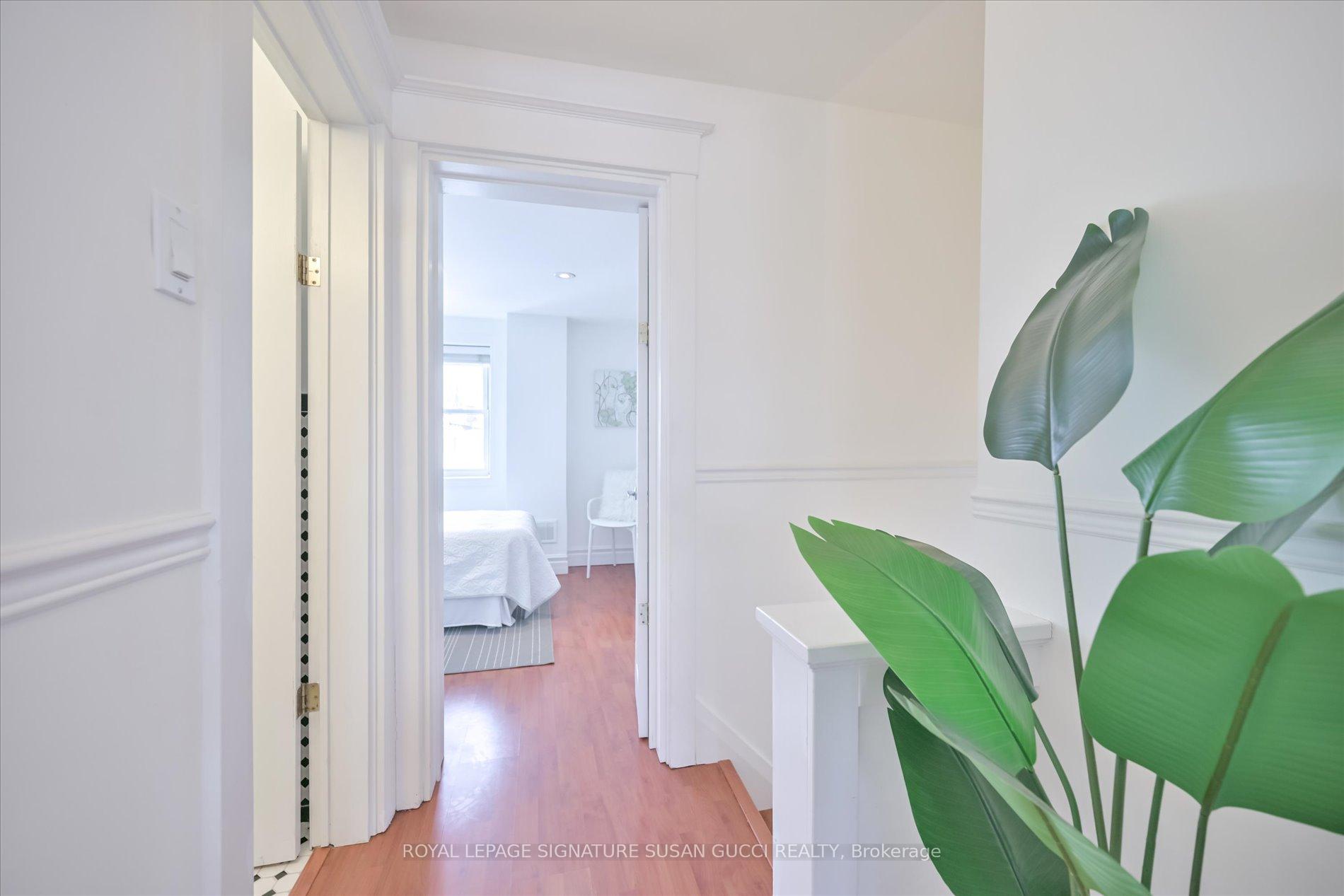 Photo 20 of 20 Roosevelt Road, Toronto, Danforth Village-East York — HOMEH