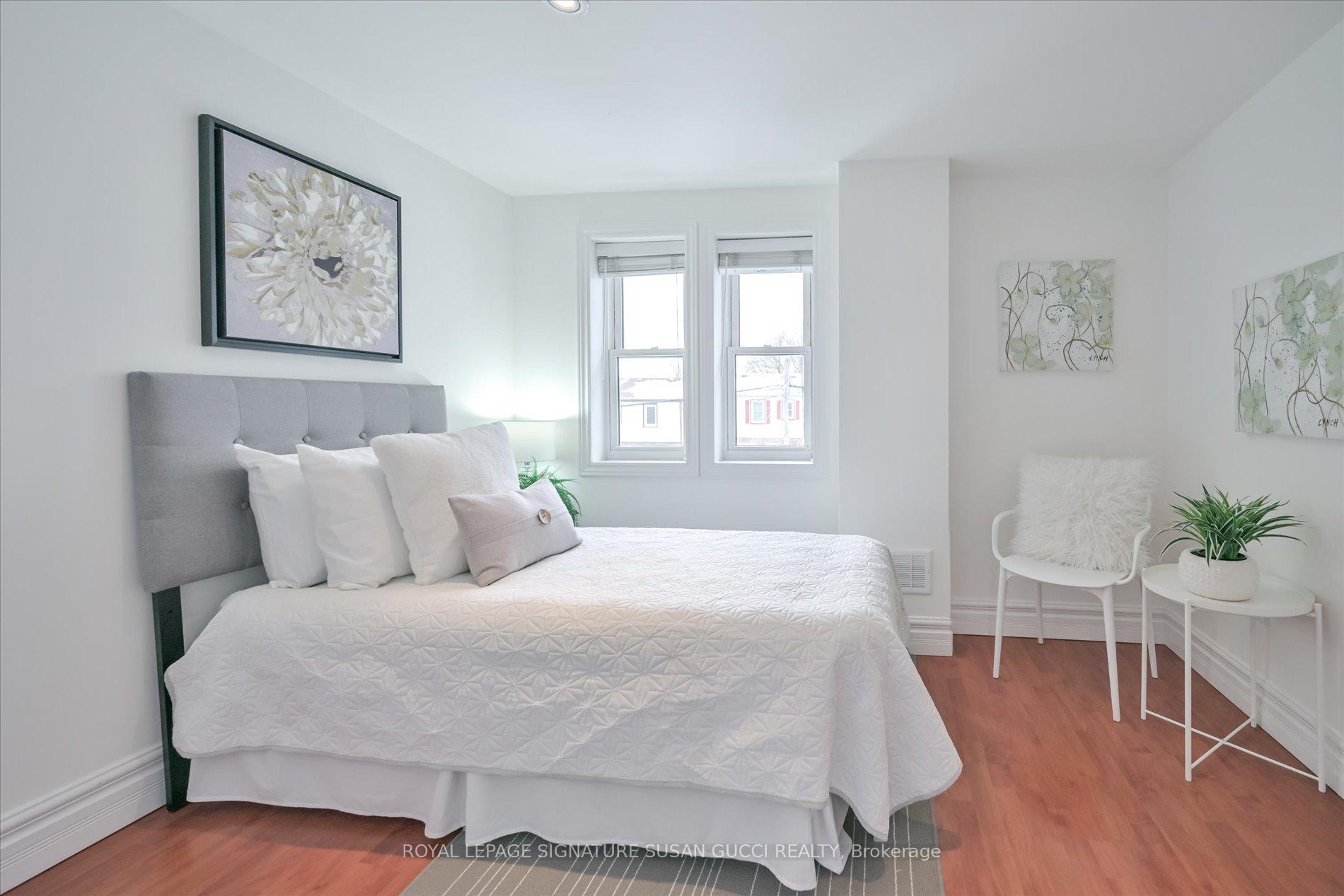 Photo 18 of 20 Roosevelt Road, Toronto, Danforth Village-East York — HOMEH