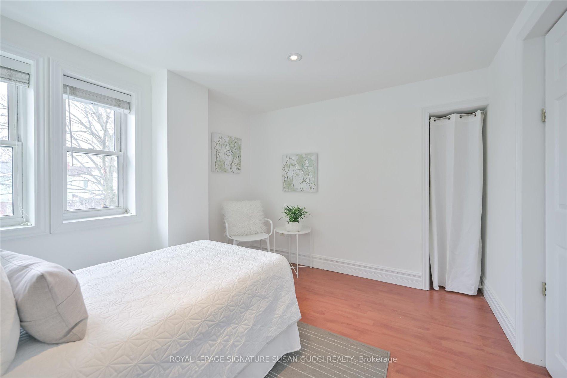 Photo 8 of 20 Roosevelt Road, Toronto, Danforth Village-East York — HOMEH
