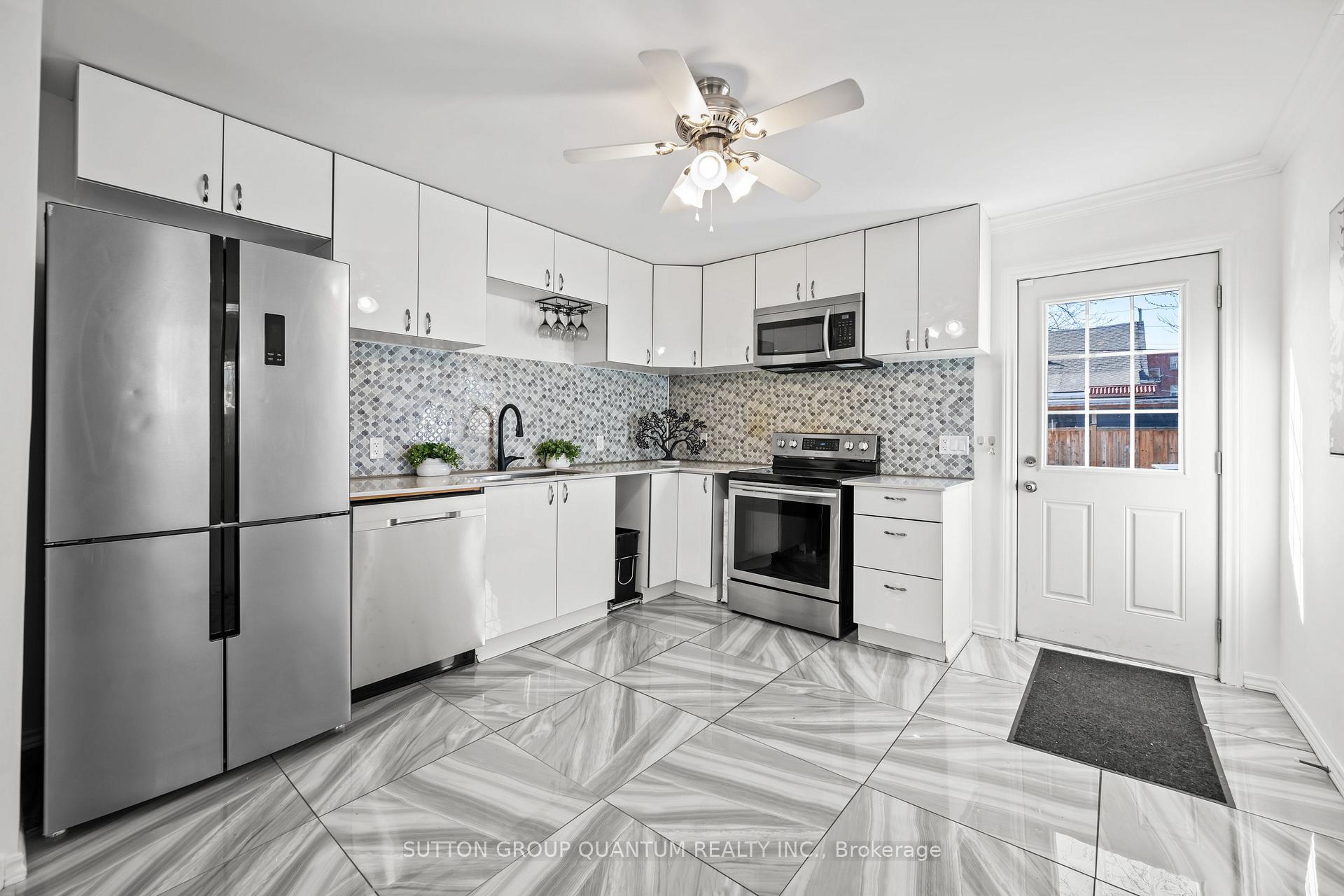 Photo 25 of 251 Julian Avenue, Hamilton, Normanhurst — HOMEH