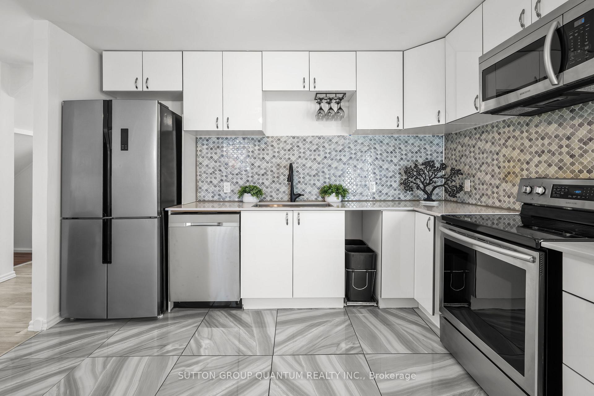 Photo 7 of 251 Julian Avenue, Hamilton, Normanhurst — HOMEH