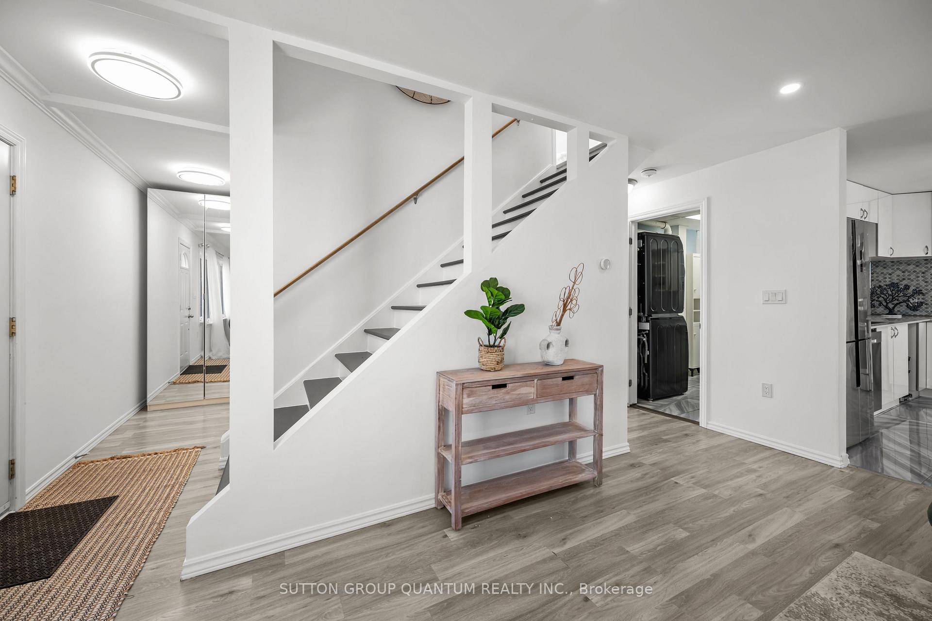 Photo 16 of 251 Julian Avenue, Hamilton, Normanhurst — HOMEH