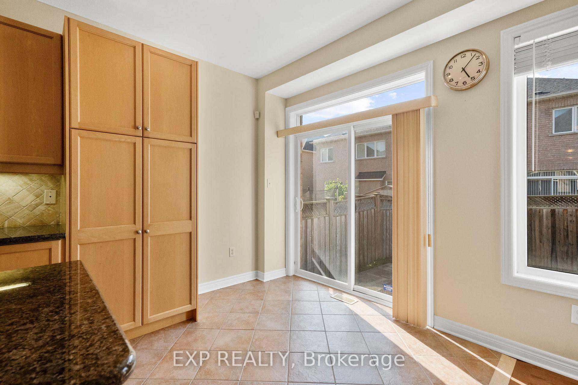 Photo 18 of 87 Pillar Rock Crescent, Markham, Victoria Manor-Jennings Gate — HOMEH
