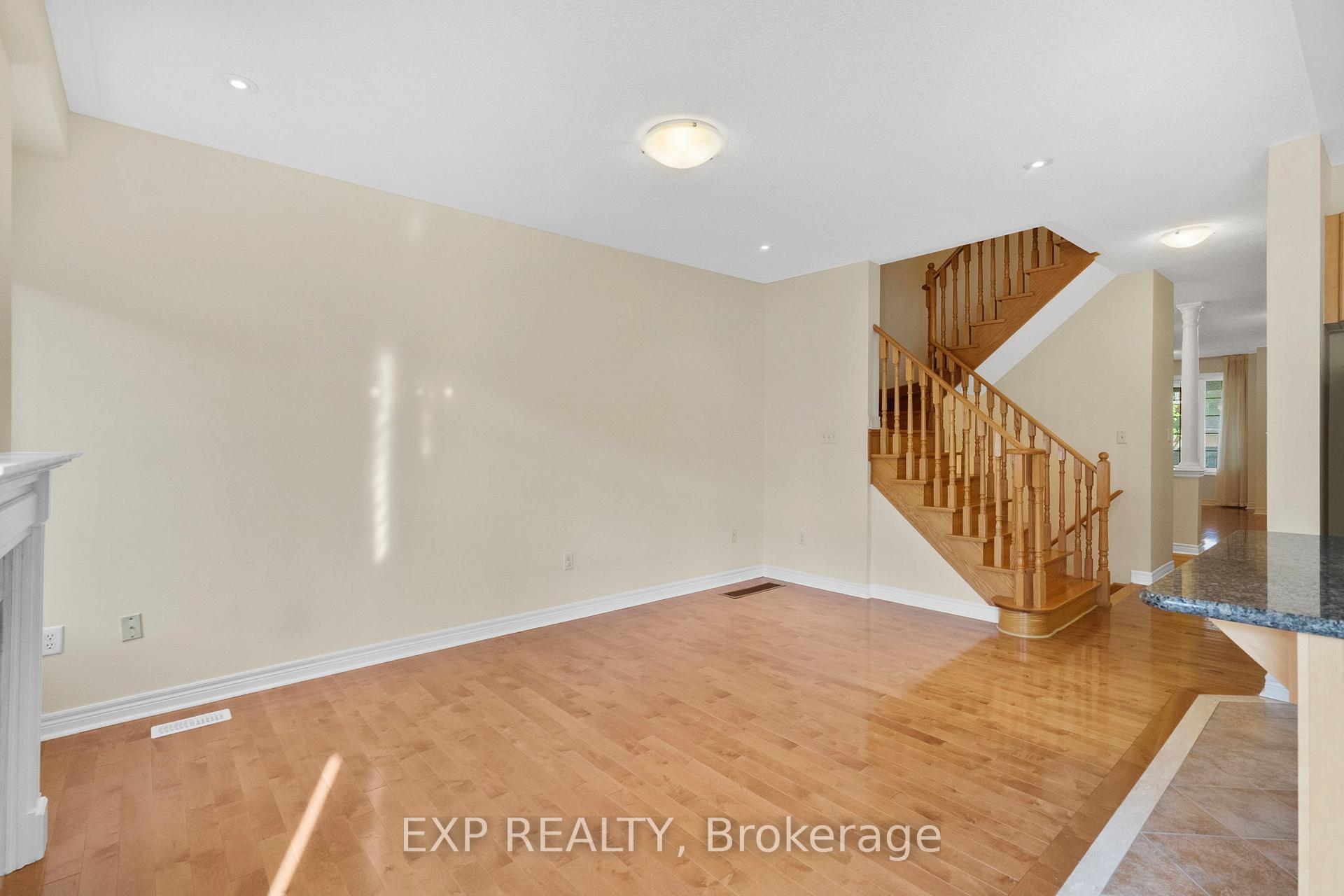 Photo 24 of 87 Pillar Rock Crescent, Markham, Victoria Manor-Jennings Gate — HOMEH