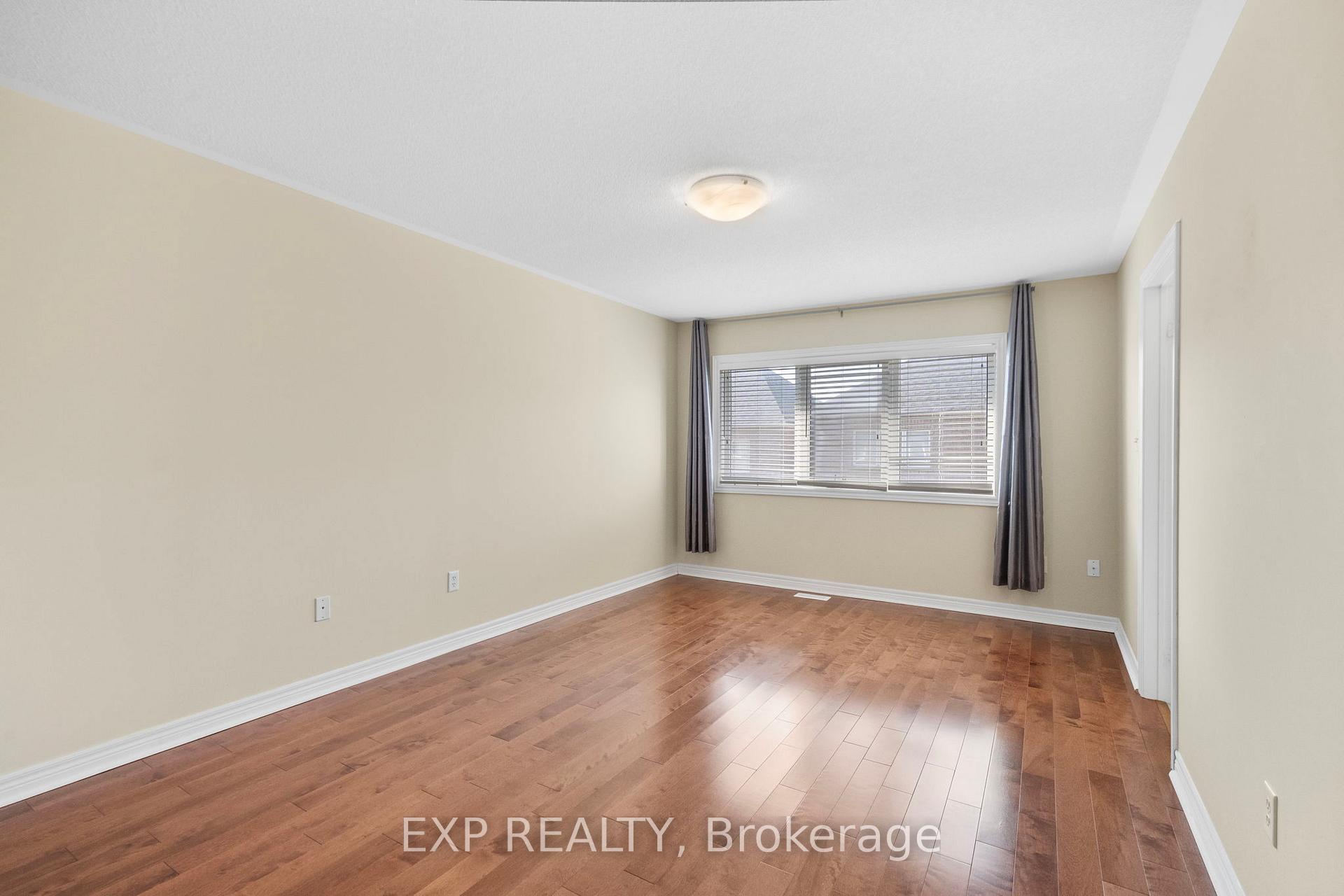 Photo 11 of 87 Pillar Rock Crescent, Markham, Victoria Manor-Jennings Gate — HOMEH