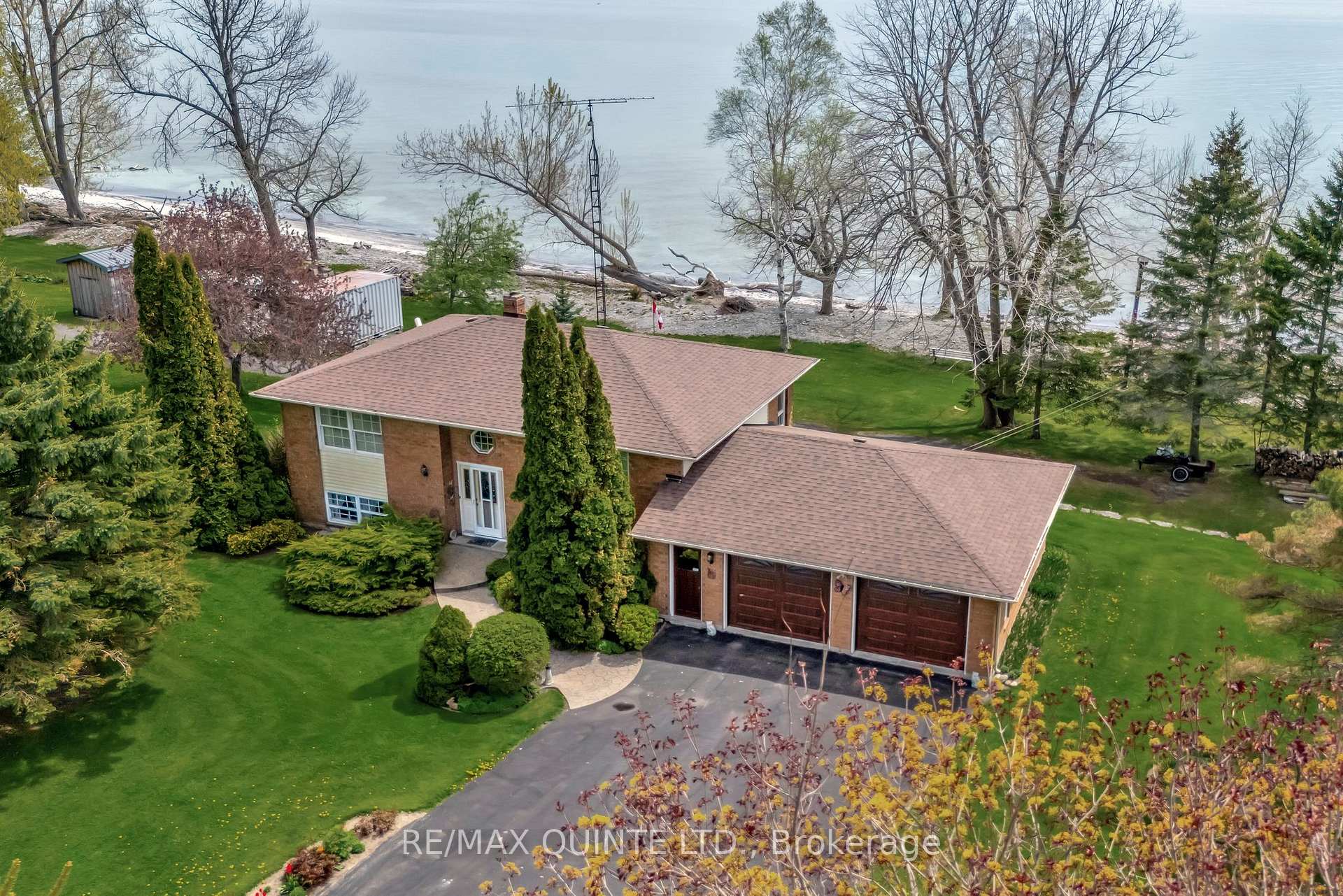 Photo 3 of 725 County Road 20, Prince Edward County, Hillier Ward — HOMEH