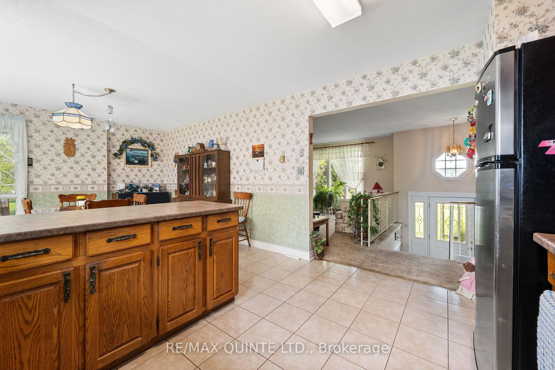 Photo 10 of 725 County Road 20, Prince Edward County, Hillier Ward — HOMEH