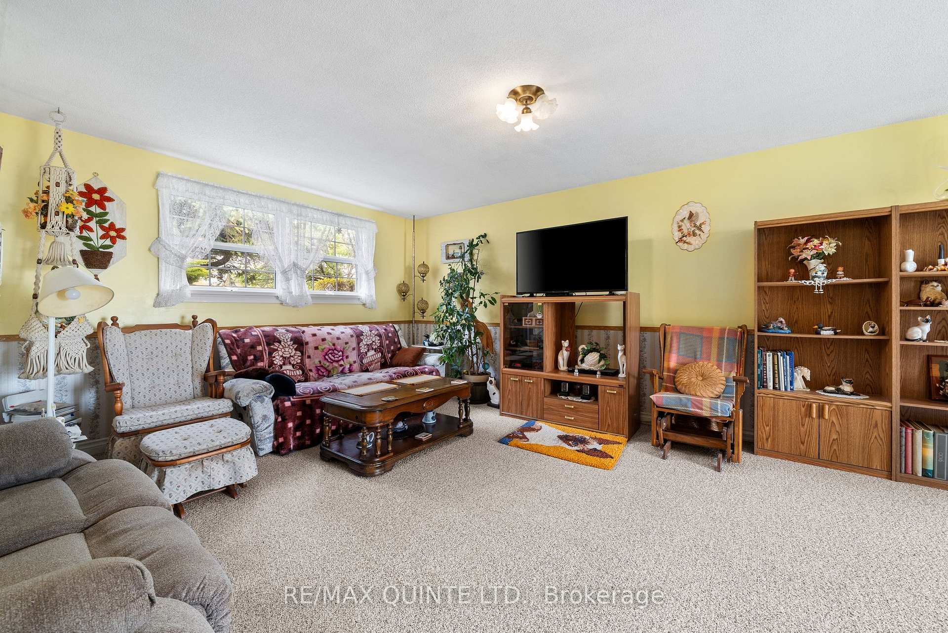 Photo 22 of 725 County Road 20, Prince Edward County, Hillier Ward — HOMEH