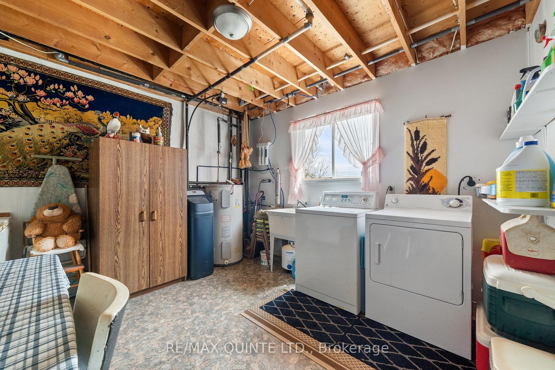 Photo 35 of 725 County Road 20, Prince Edward County, Hillier Ward — HOMEH