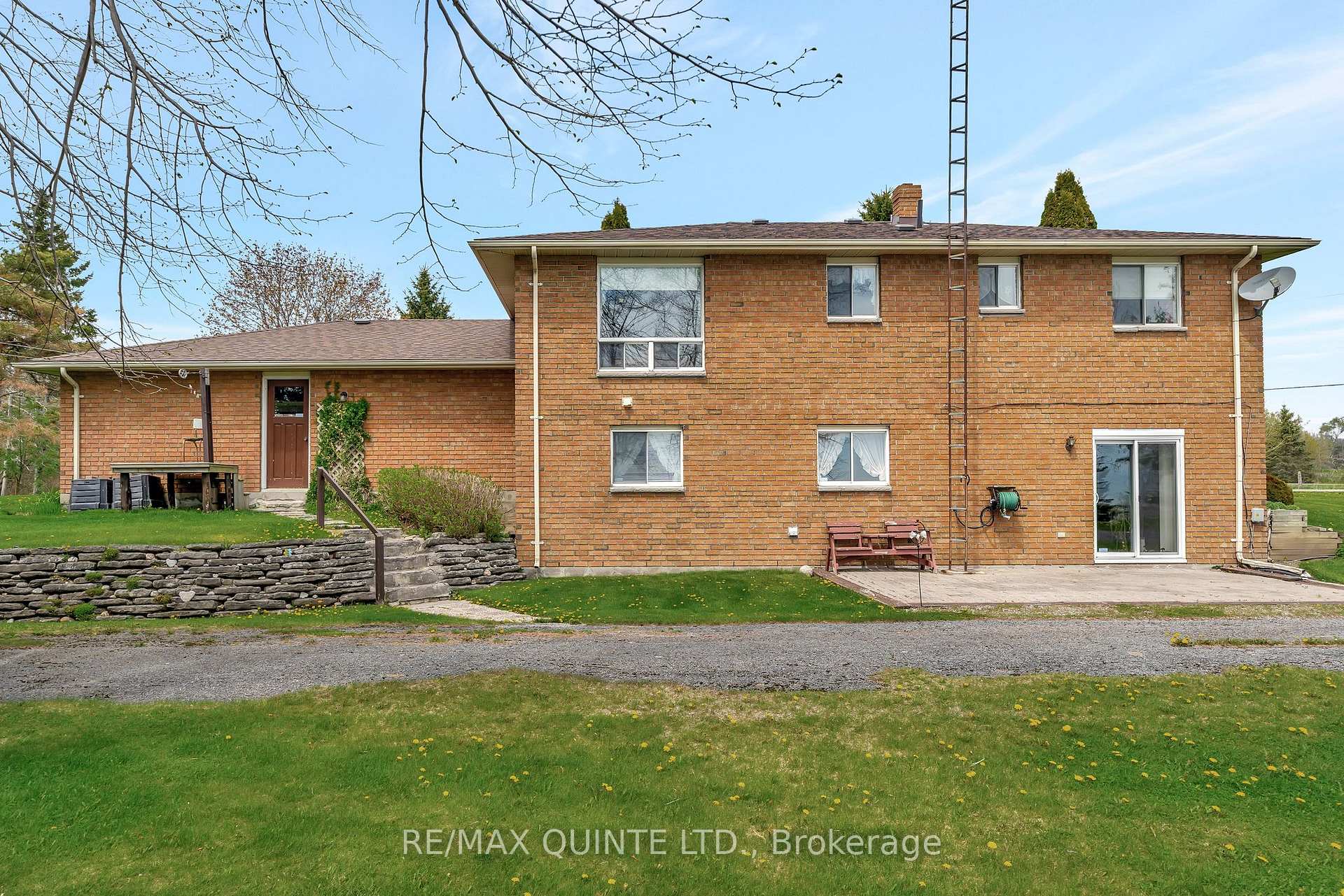 Photo 45 of 725 County Road 20, Prince Edward County, Hillier Ward — HOMEH