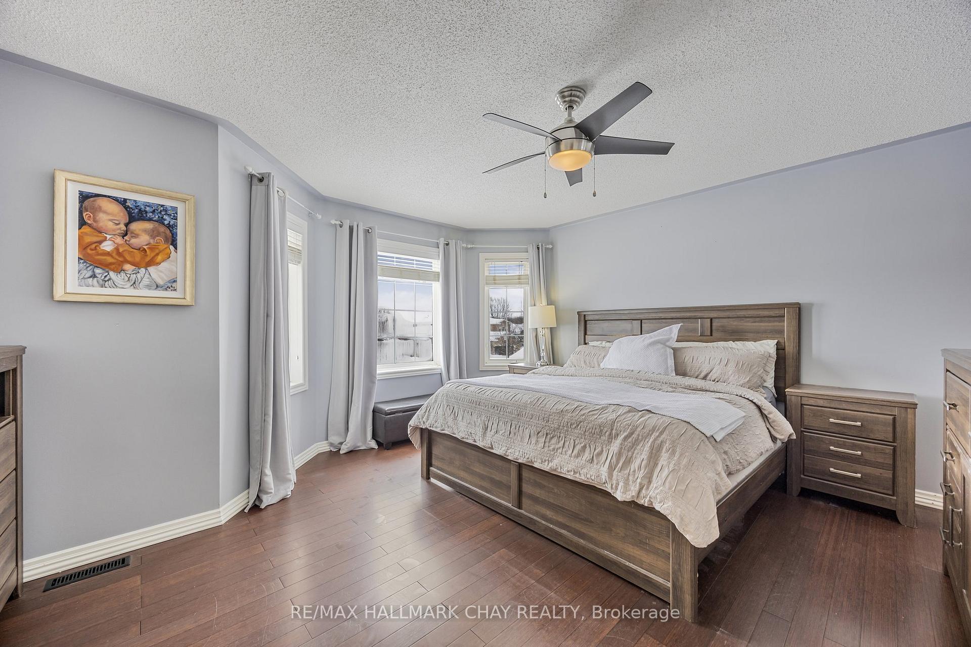 Photo 17 of 125 Monique Crescent, Barrie, East Bayfield — HOMEH