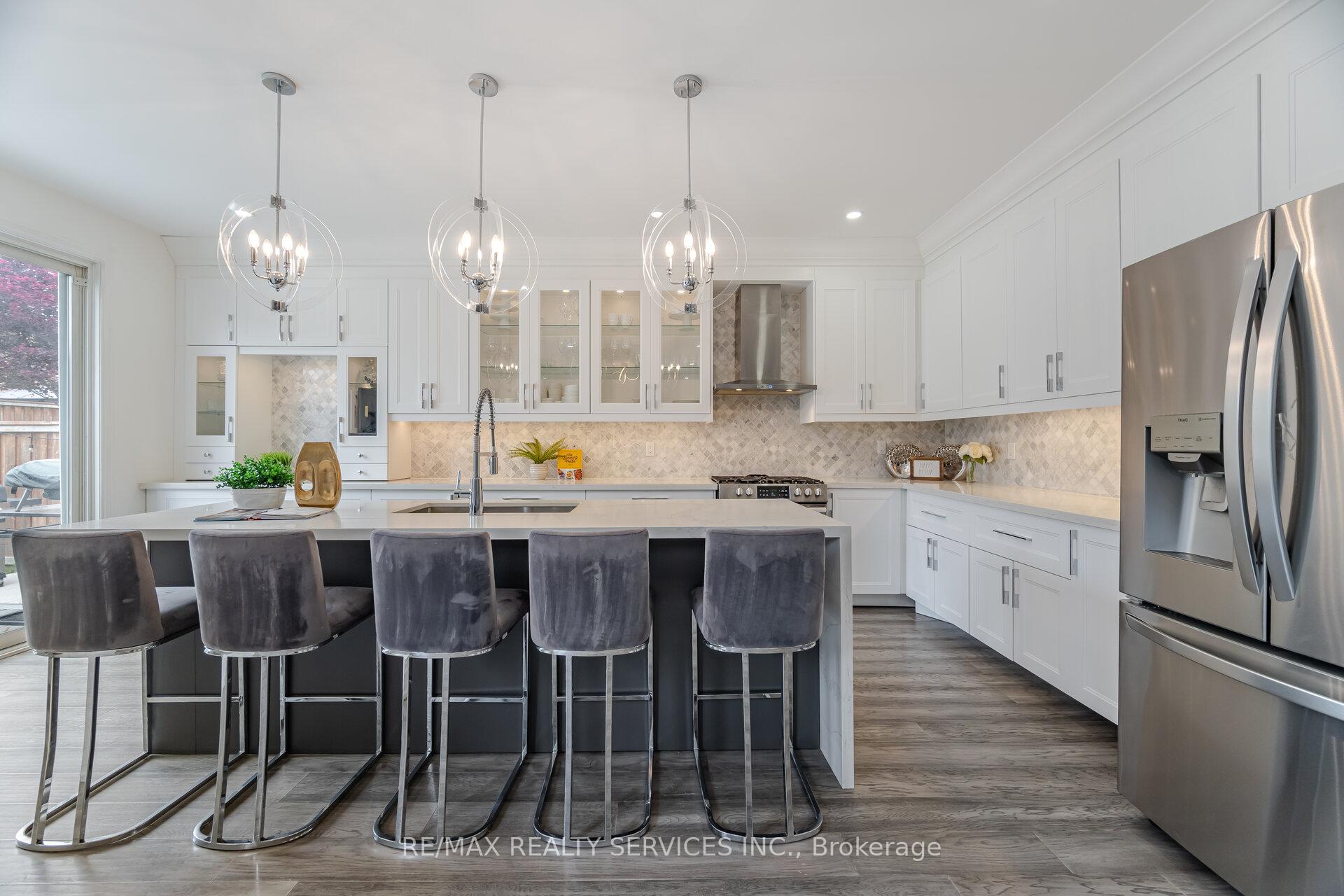 Photo 2 of 532 Napa Valley Avenue, Vaughan, Sonoma Heights — HOMEH