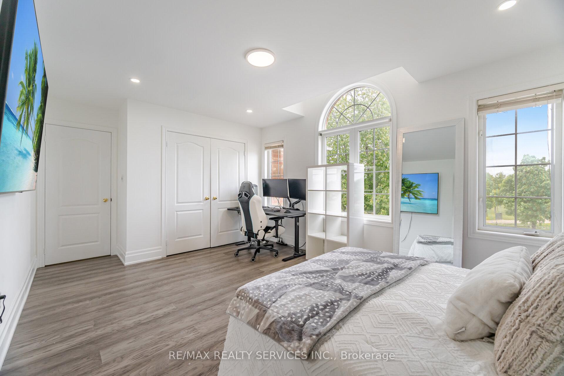 Photo 32 of 532 Napa Valley Avenue, Vaughan, Sonoma Heights — HOMEH