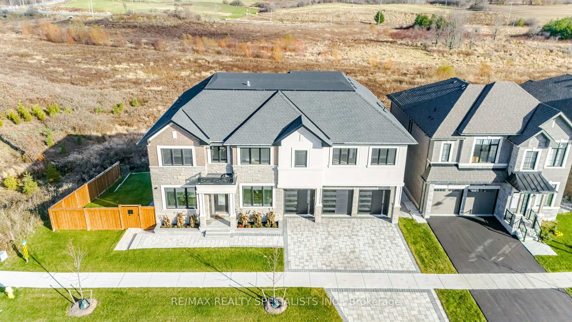 Photo 13 of 595 Kleinburg Summit Way, Vaughan, Kleinburg — HOMEH