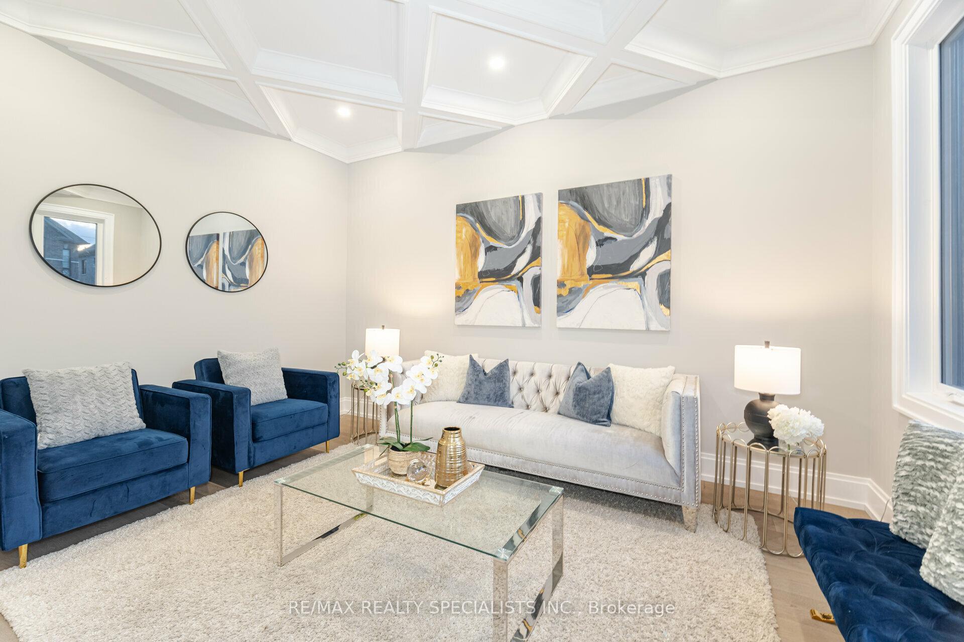 Photo 6 of 595 Kleinburg Summit Way, Vaughan, Kleinburg — HOMEH