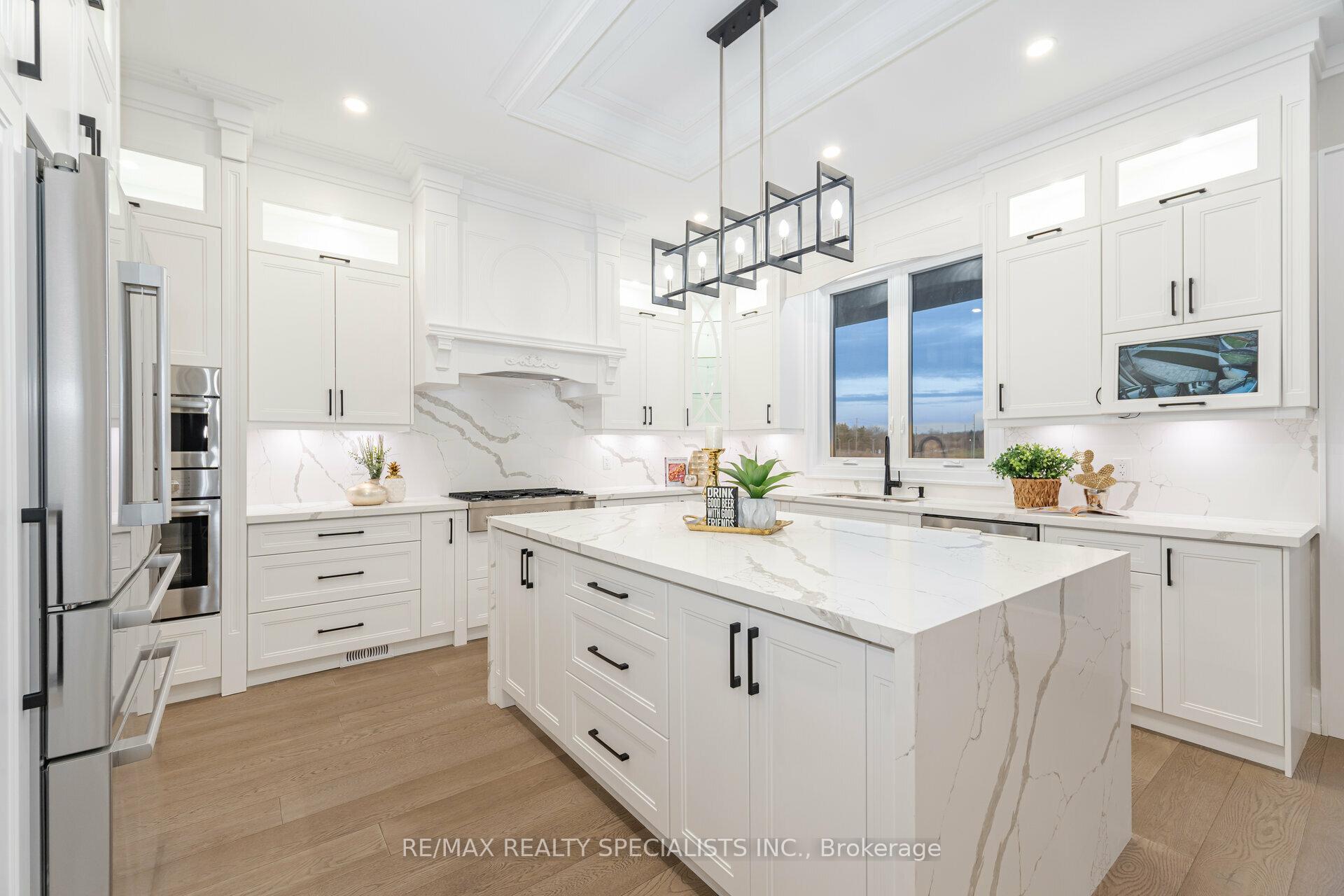 Photo 10 of 595 Kleinburg Summit Way, Vaughan, Kleinburg — HOMEH