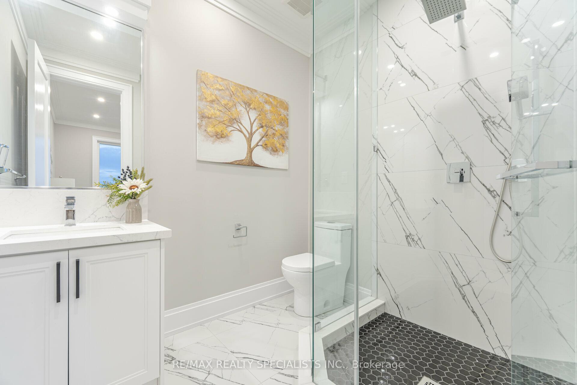 Photo 12 of 595 Kleinburg Summit Way, Vaughan, Kleinburg — HOMEH