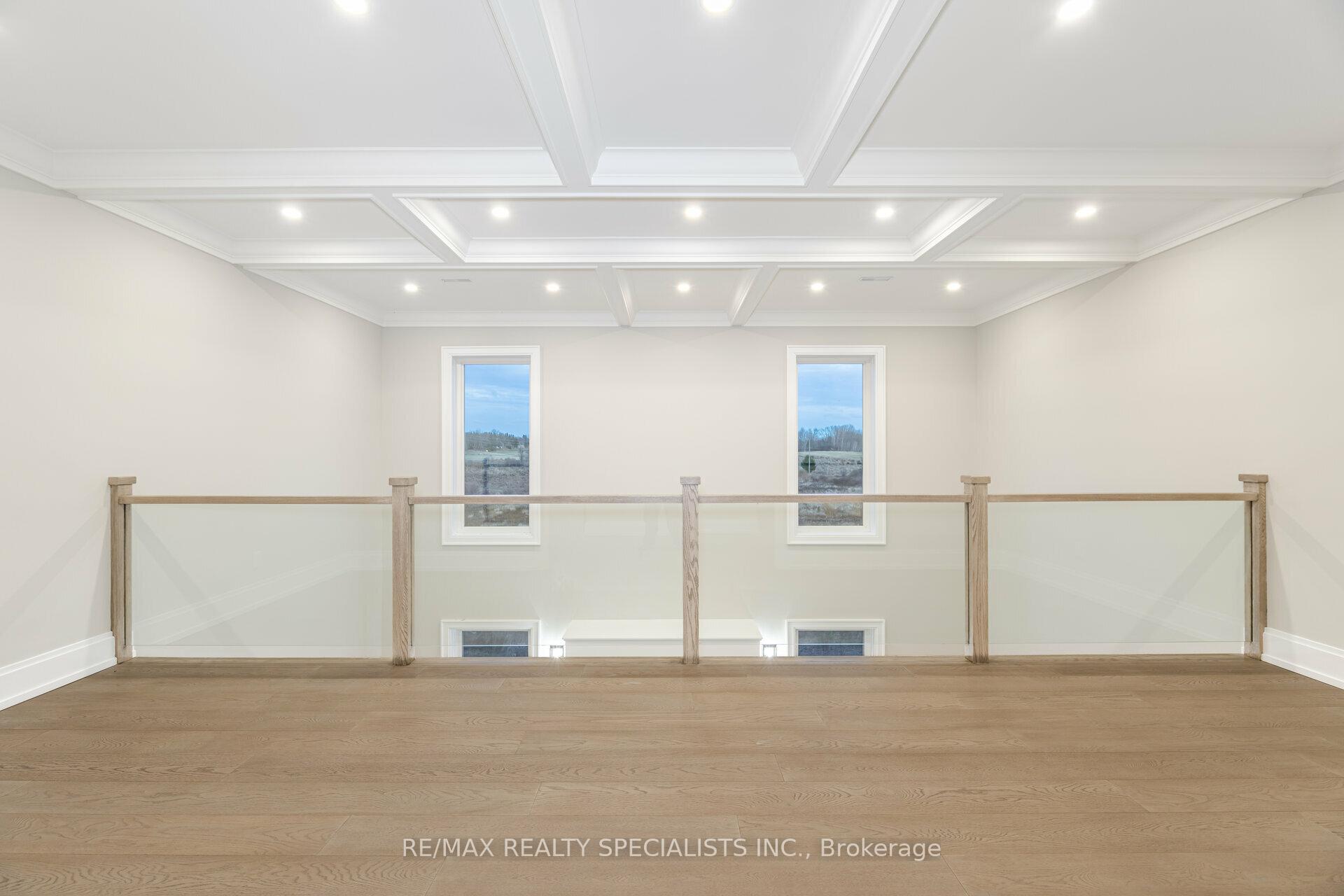 Photo 2 of 595 Kleinburg Summit Way, Vaughan, Kleinburg — HOMEH