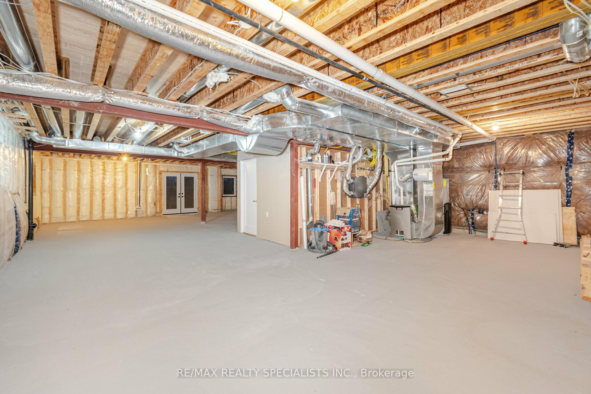 Photo 35 of 595 Kleinburg Summit Way, Vaughan, Kleinburg — HOMEH