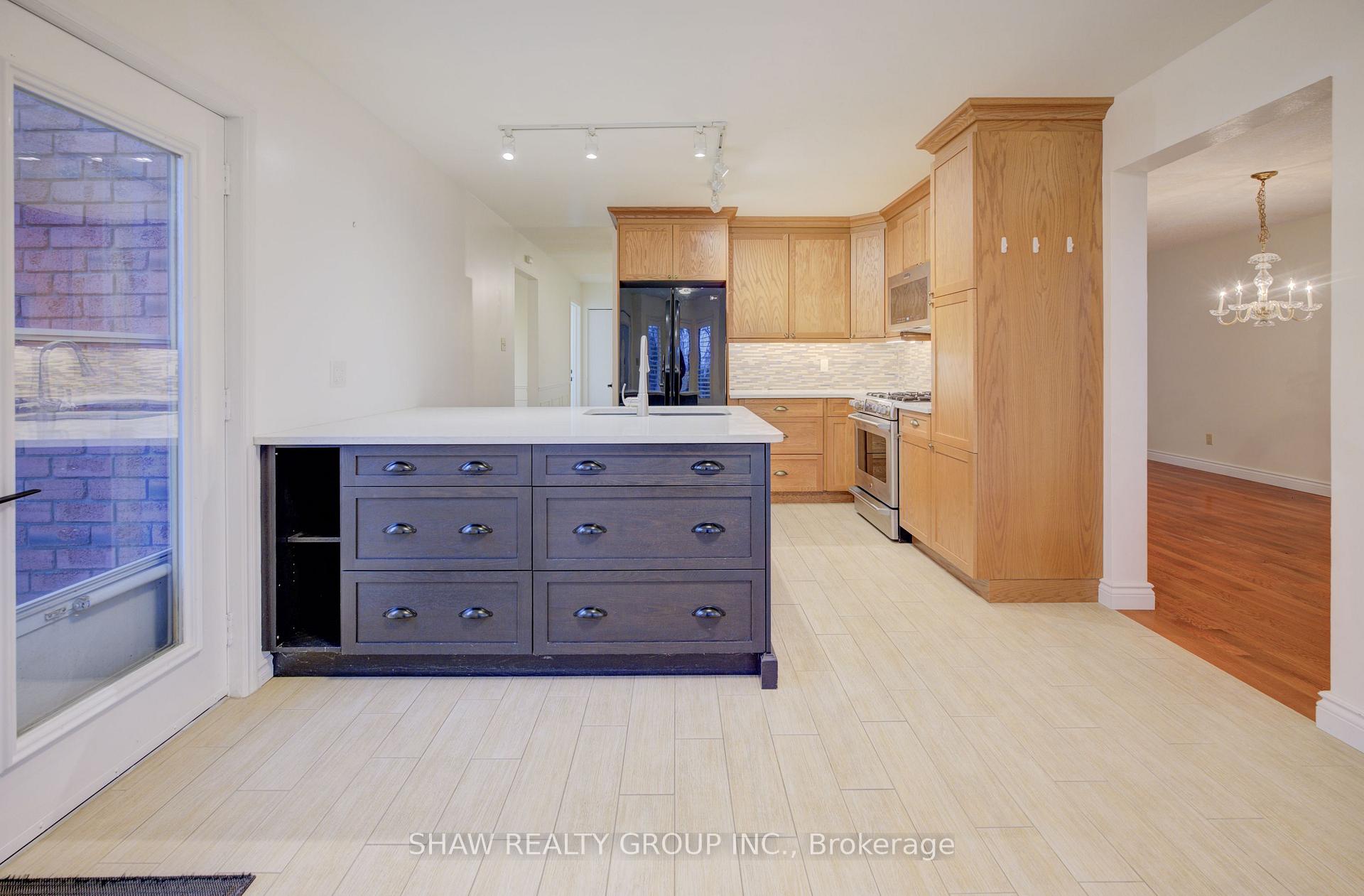 Photo 16 of 40 Linda Drive, Cambridge — HOMEH