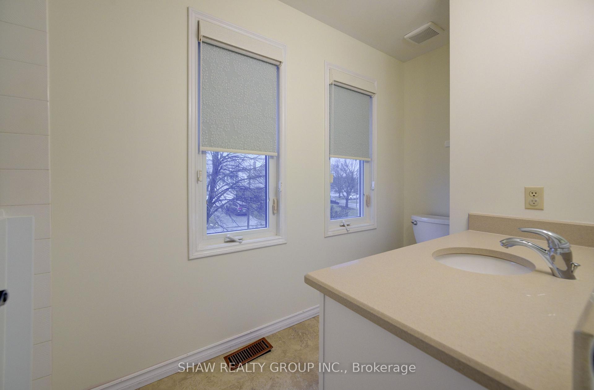 Photo 22 of 40 Linda Drive, Cambridge — HOMEH