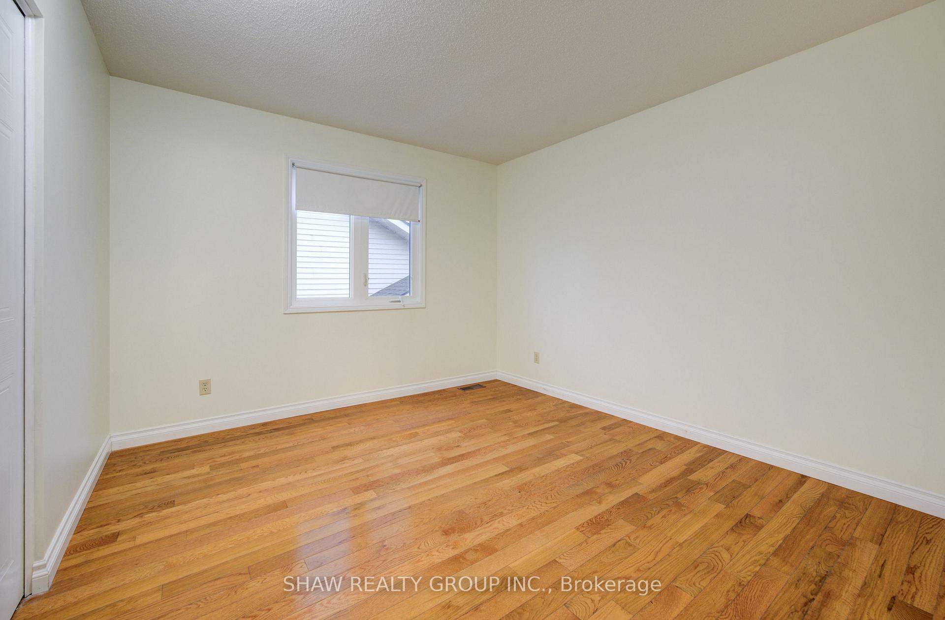 Photo 38 of 40 Linda Drive, Cambridge — HOMEH
