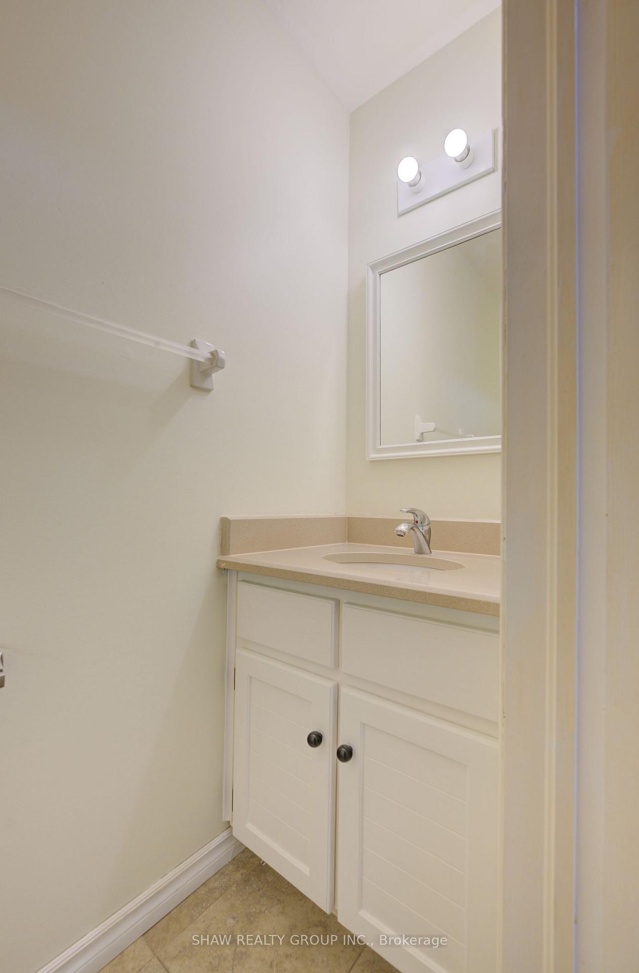 Photo 12 of 40 Linda Drive, Cambridge — HOMEH