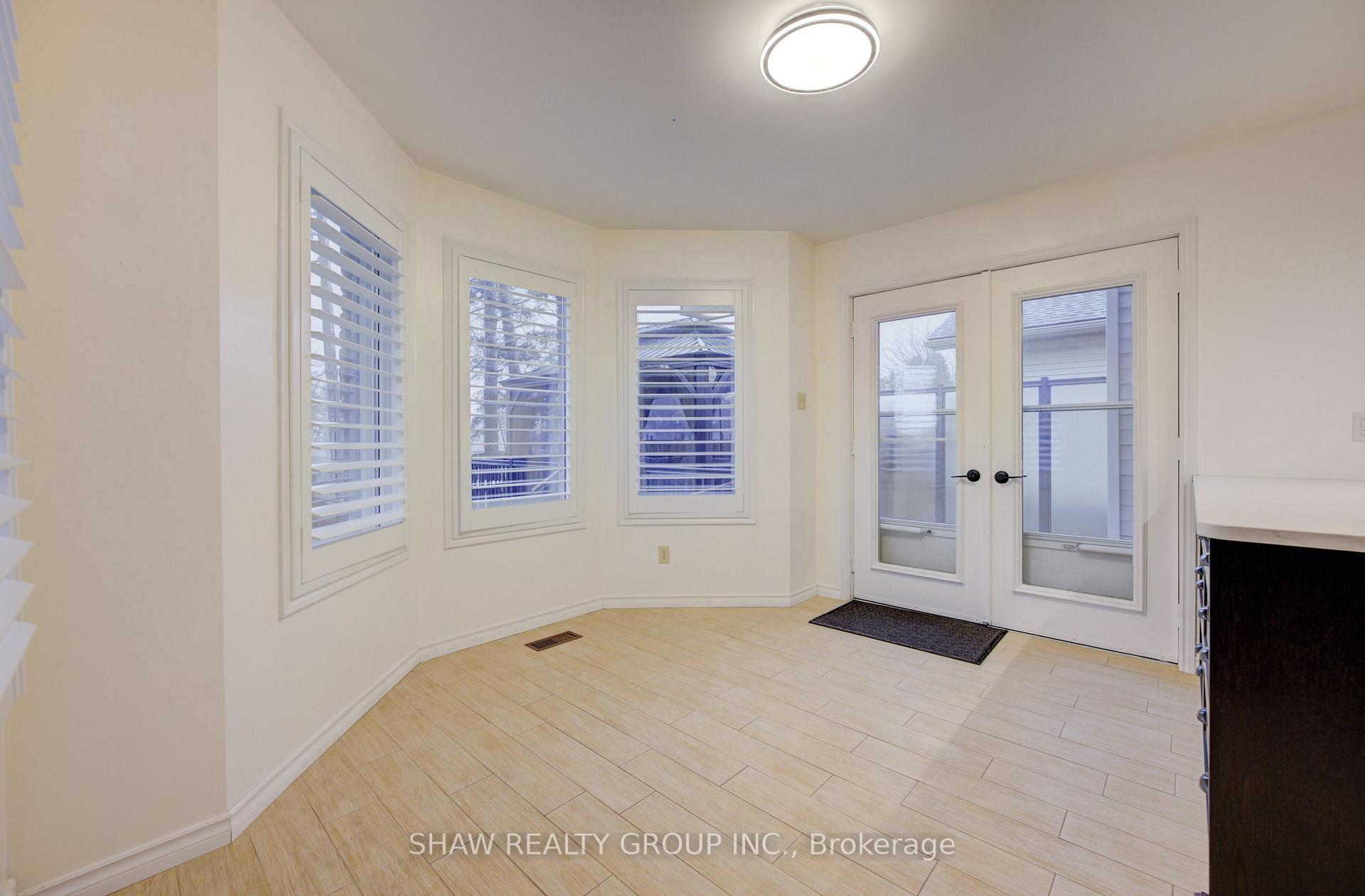 Photo 33 of 40 Linda Drive, Cambridge — HOMEH