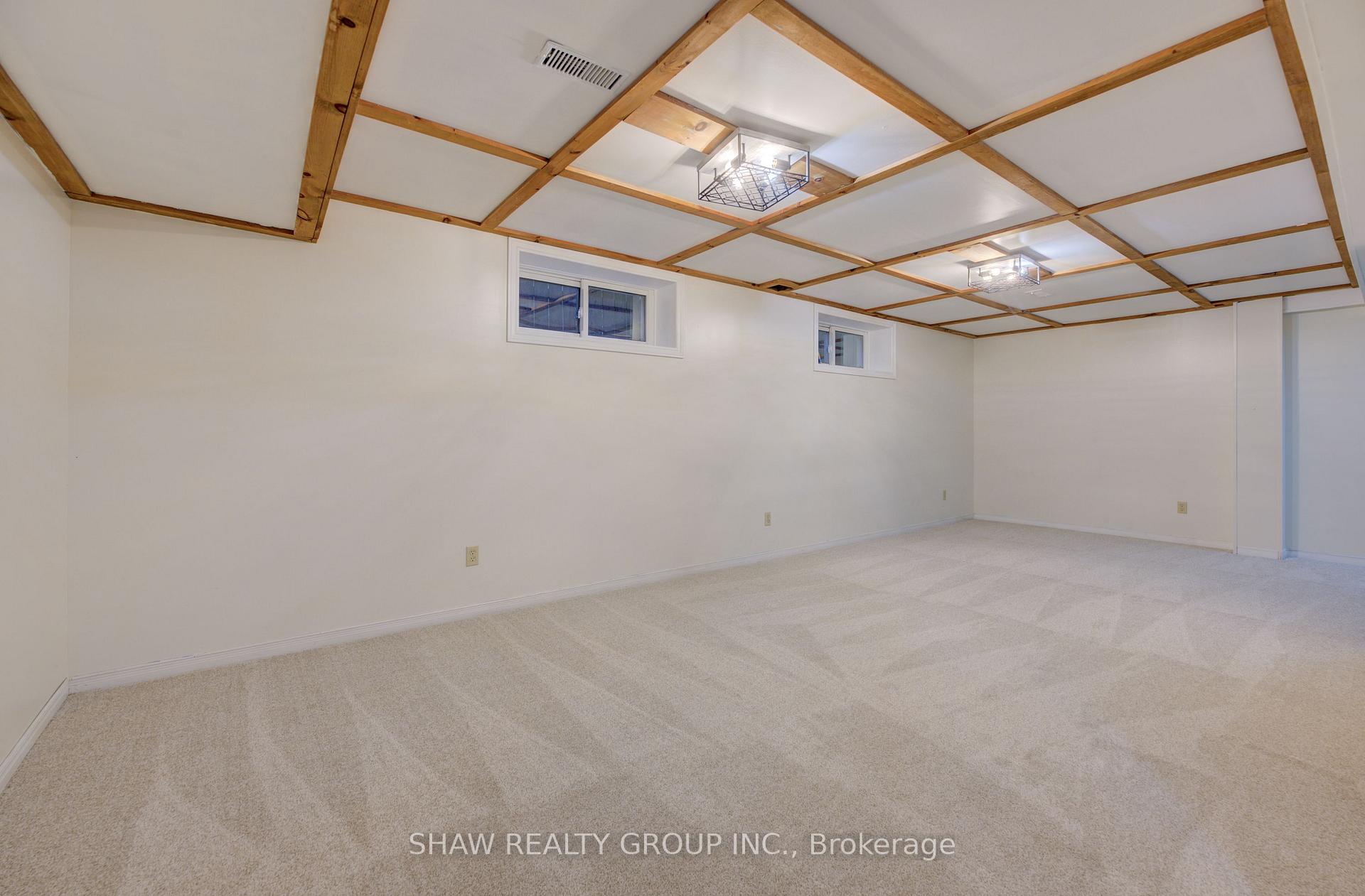 Photo 34 of 40 Linda Drive, Cambridge — HOMEH