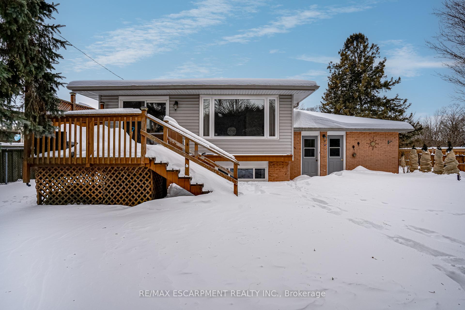 Photo 5 of 197 Pleasant Avenue, Hamilton, Dundas — HOMEH