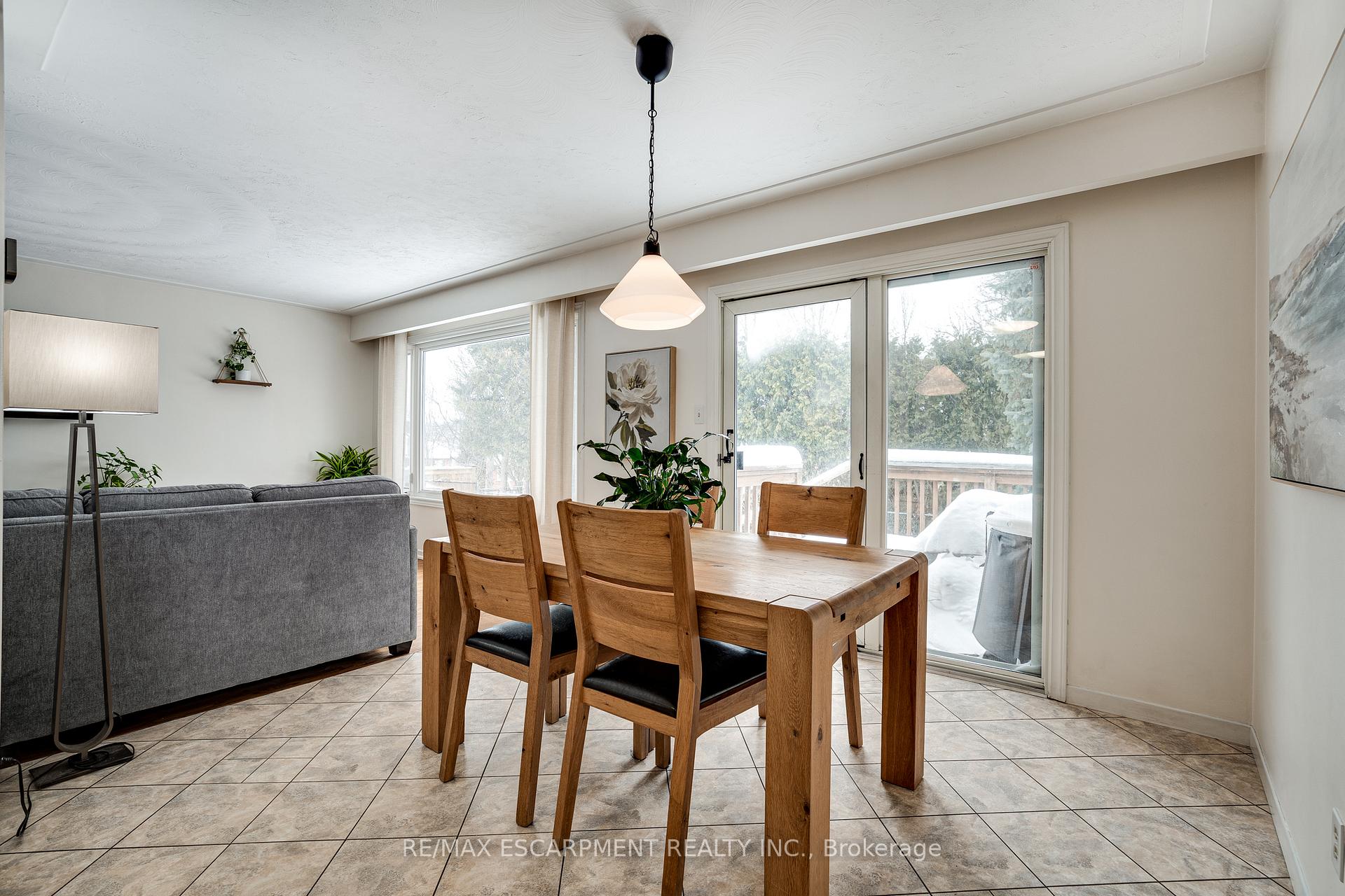 Photo 14 of 197 Pleasant Avenue, Hamilton, Dundas — HOMEH