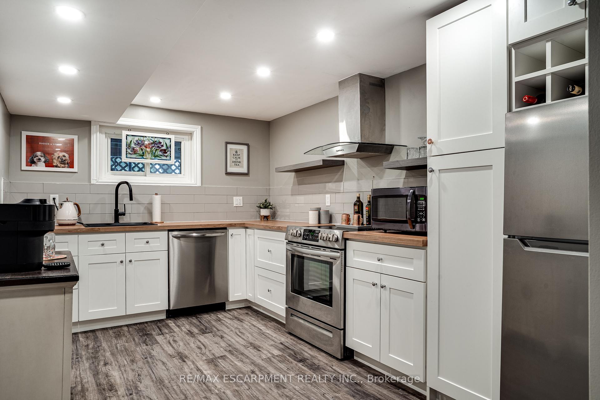 Photo 35 of 197 Pleasant Avenue, Hamilton, Dundas — HOMEH