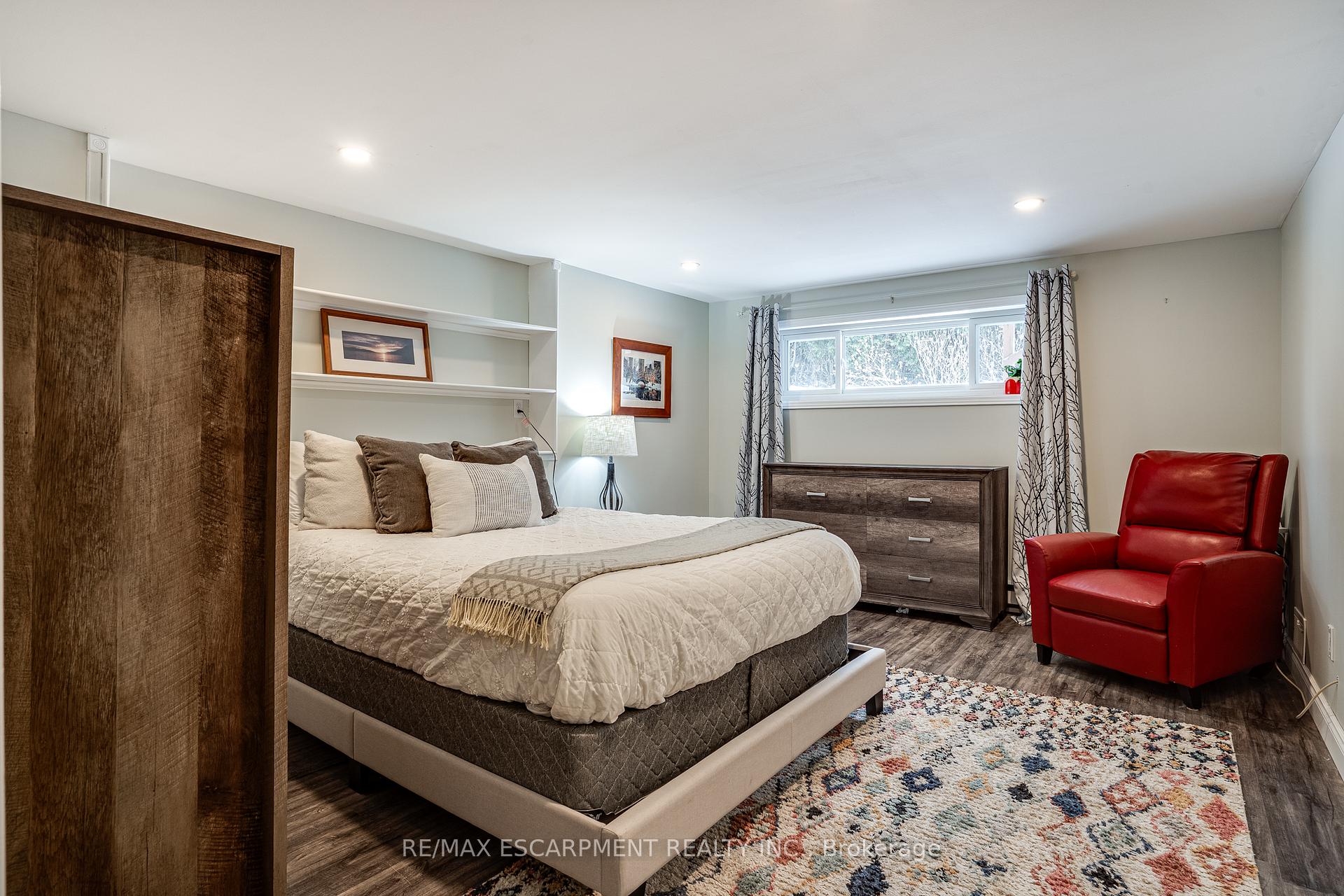 Photo 40 of 197 Pleasant Avenue, Hamilton, Dundas — HOMEH
