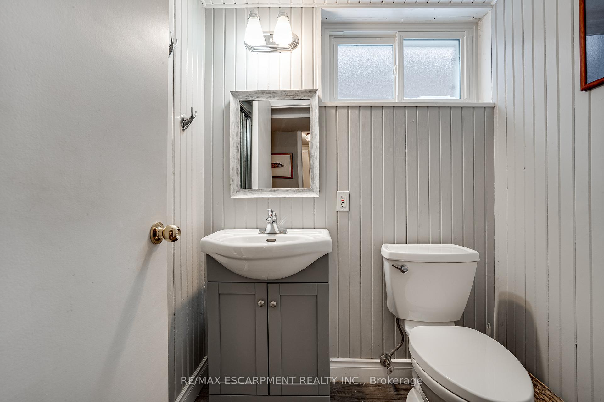 Photo 34 of 197 Pleasant Avenue, Hamilton, Dundas — HOMEH