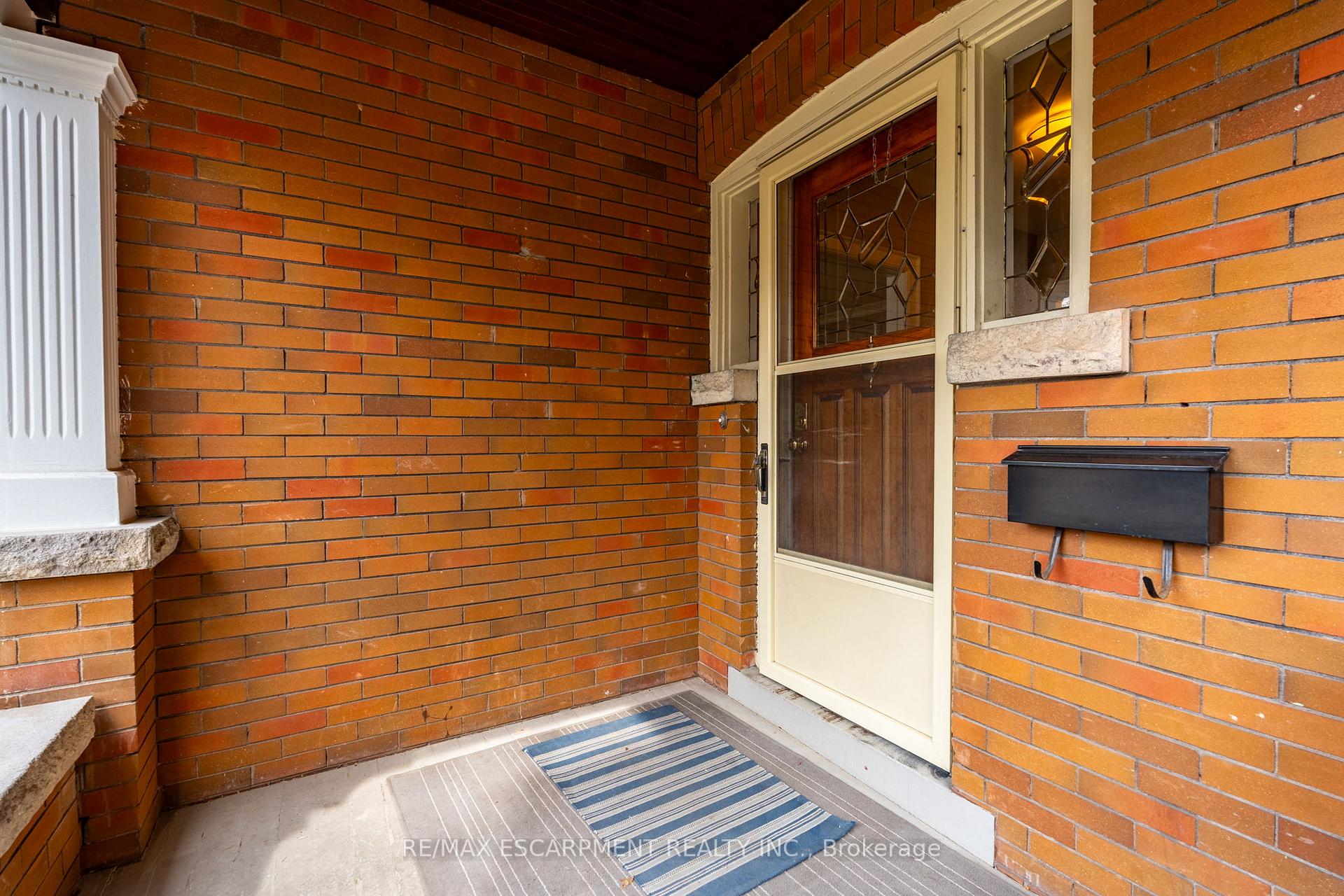 Photo 6 of 132 Dromore Crescent, Hamilton, Westdale — HOMEH