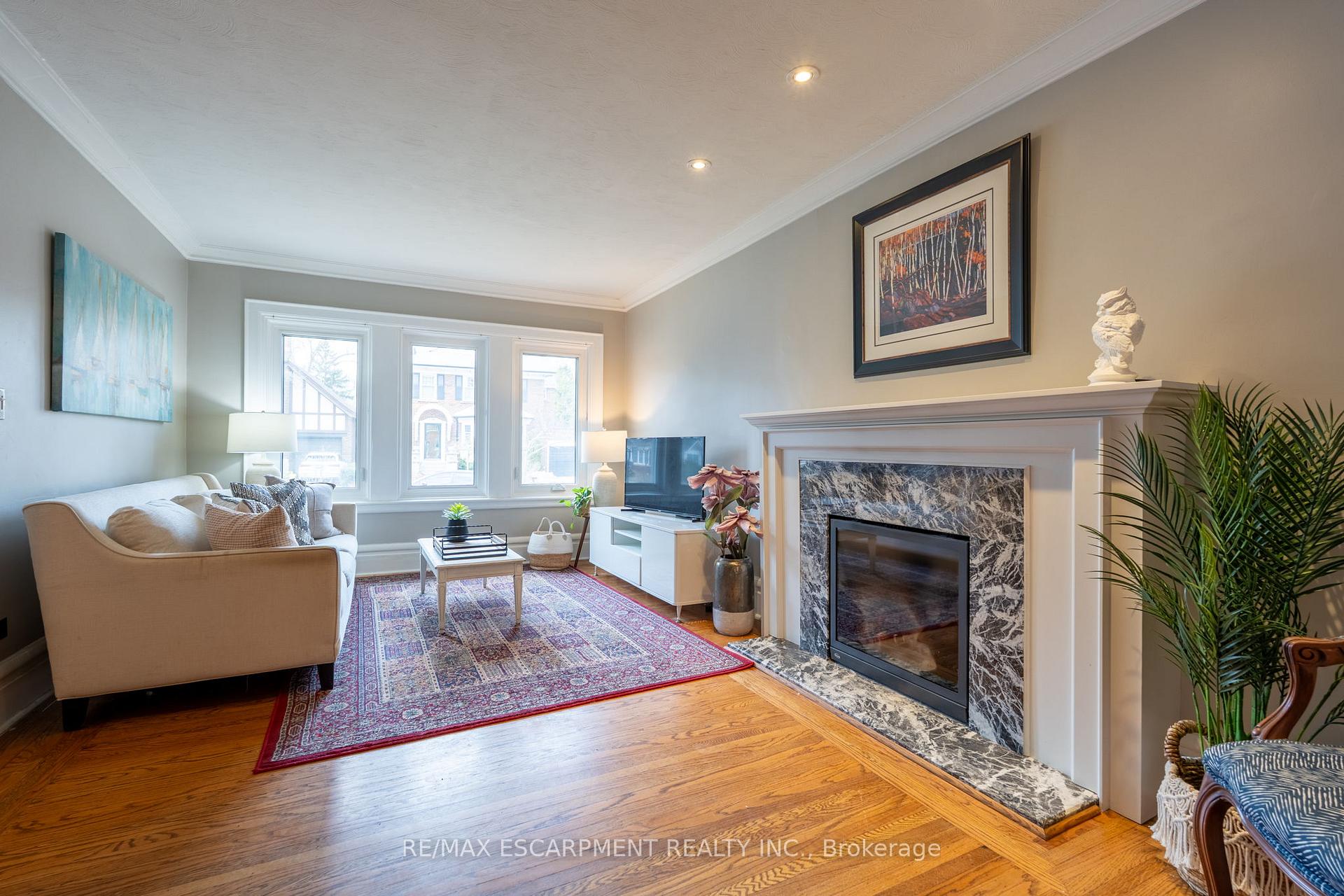 Photo 7 of 132 Dromore Crescent, Hamilton, Westdale — HOMEH