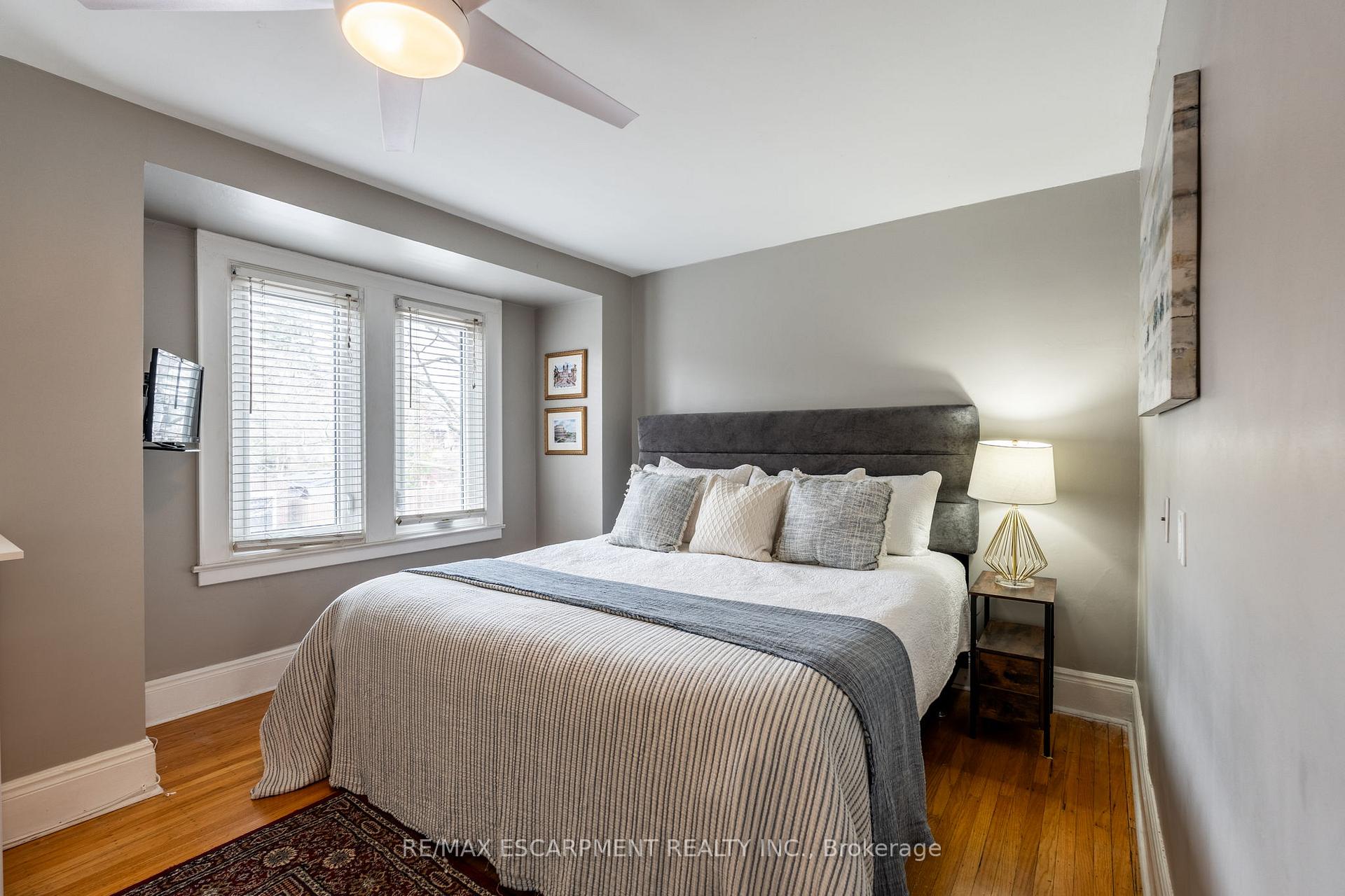 Photo 26 of 132 Dromore Crescent, Hamilton, Westdale — HOMEH